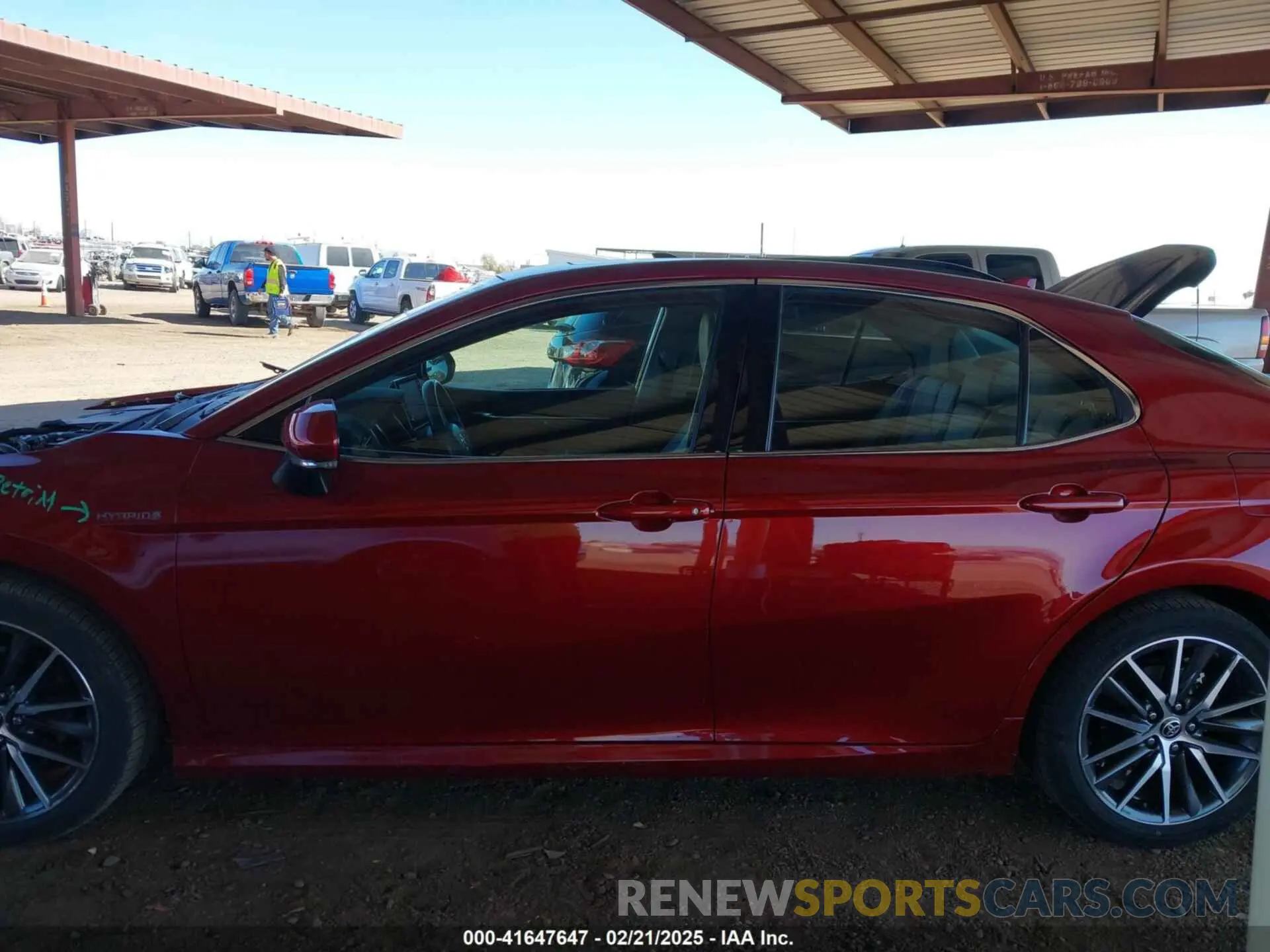 15 Photograph of a damaged car 4T1F31AK3MU026819 TOYOTA CAMRY 2021