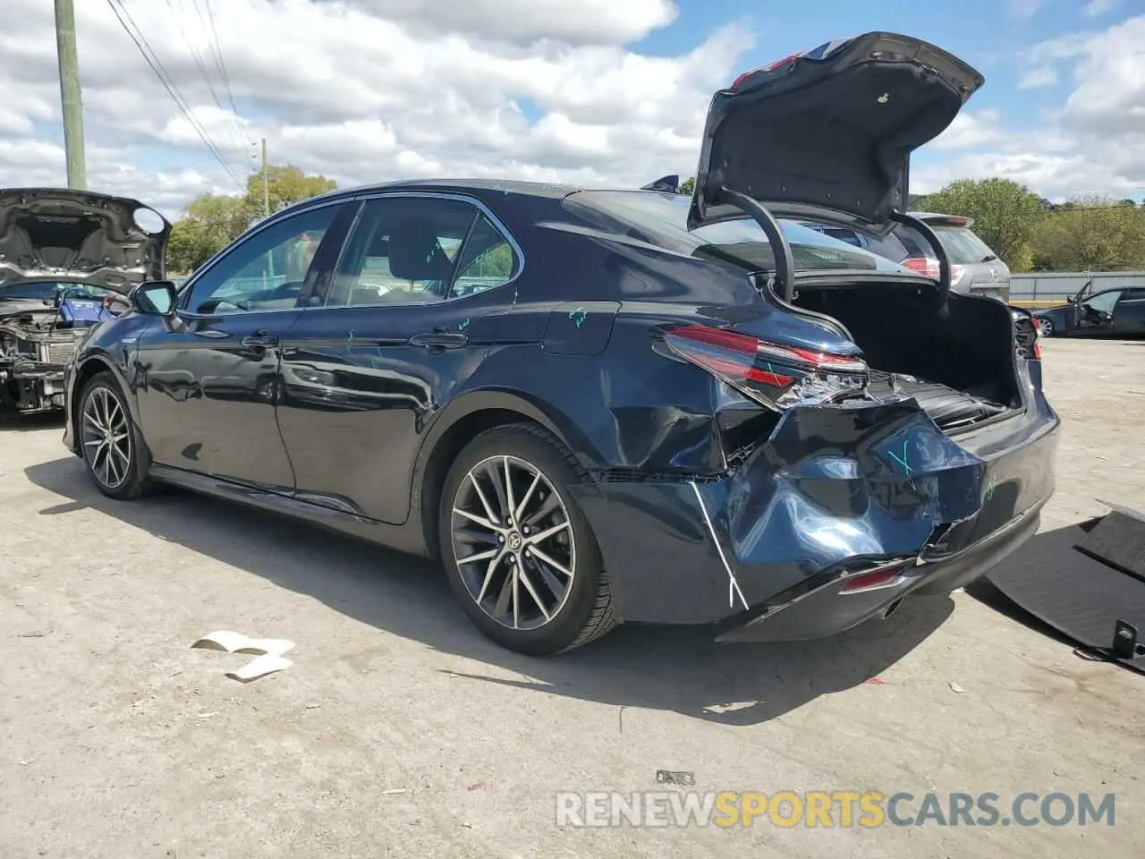 2 Фотография поврежденного автомобиля 4T1F31AK4MU024870 TOYOTA CAMRY 2021