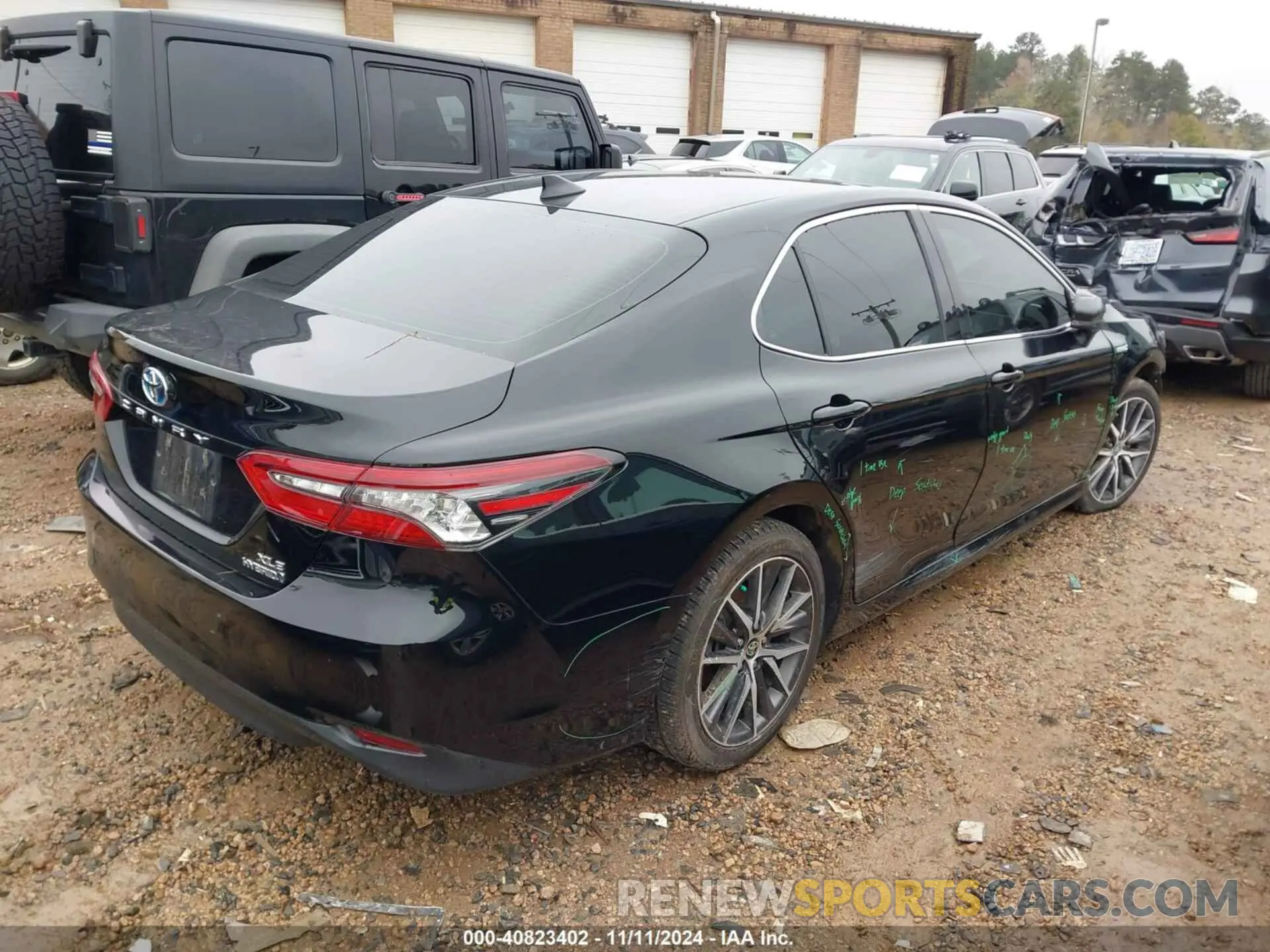 4 Фотография поврежденного автомобиля 4T1F31AK5MU557536 TOYOTA CAMRY 2021