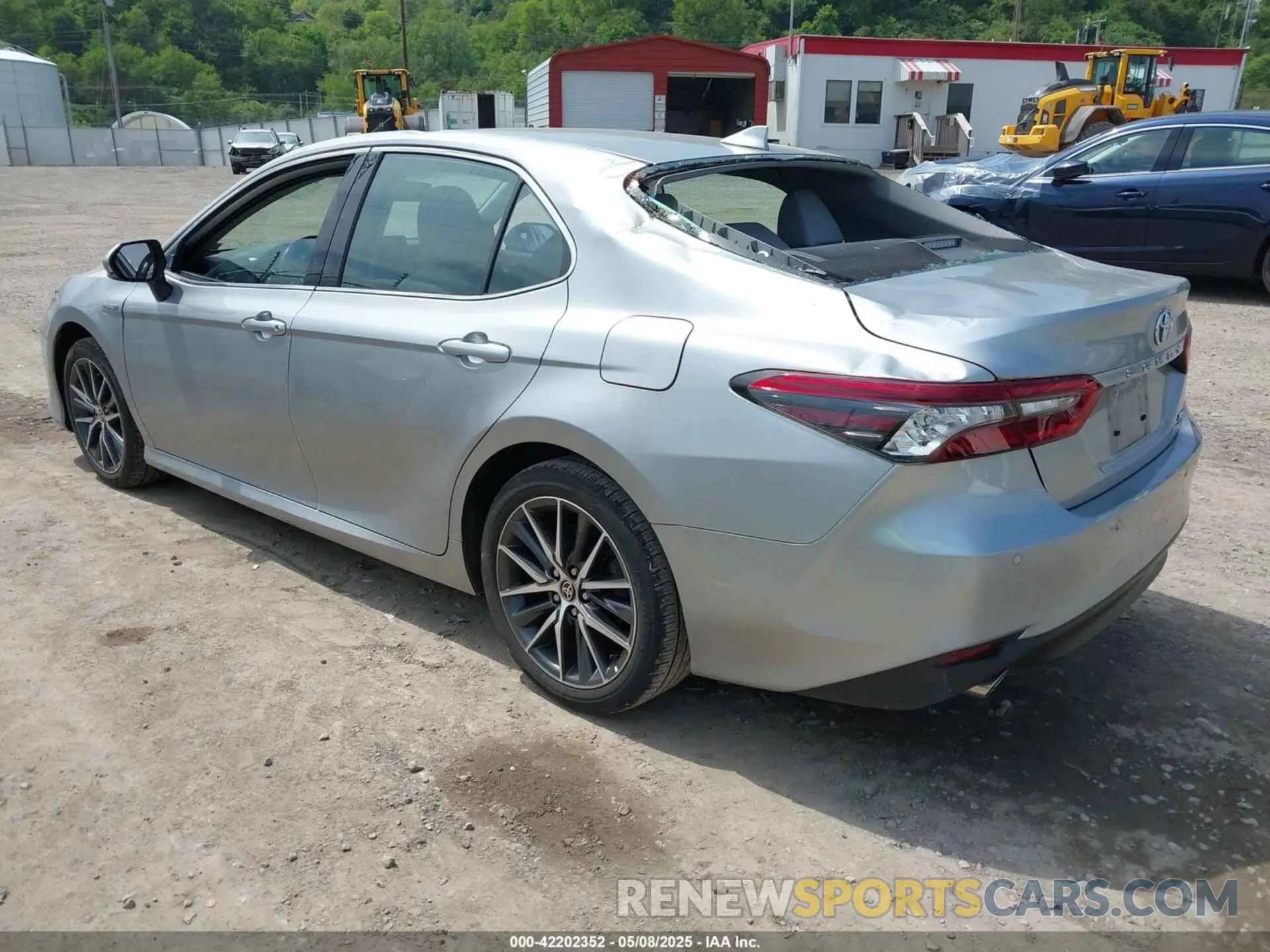 3 Фотография поврежденного автомобиля 4T1F31AK6MU547145 TOYOTA CAMRY 2021