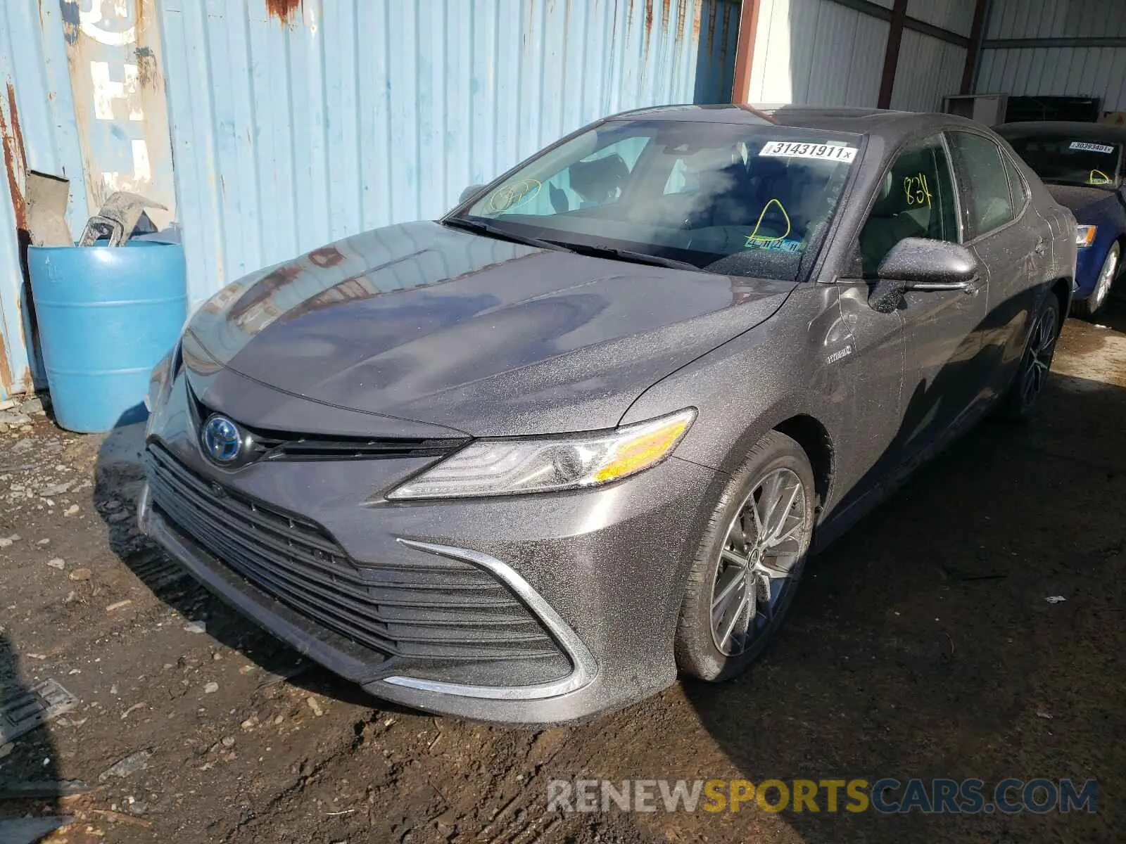 2 Photograph of a damaged car 4T1F31AK8MU550676 TOYOTA CAMRY 2021