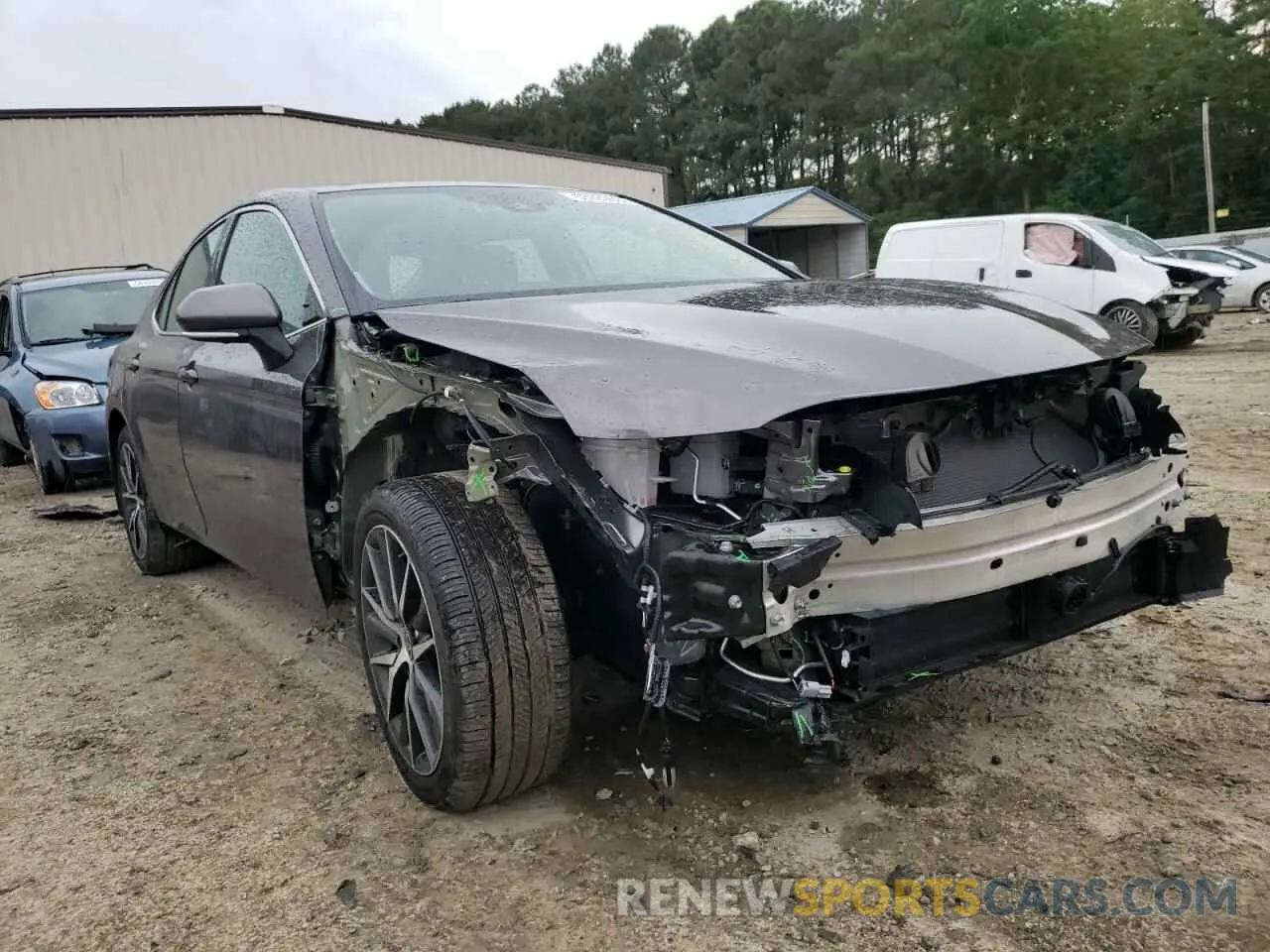 1 Photograph of a damaged car 4T1F31AK9MU557457 TOYOTA CAMRY 2021