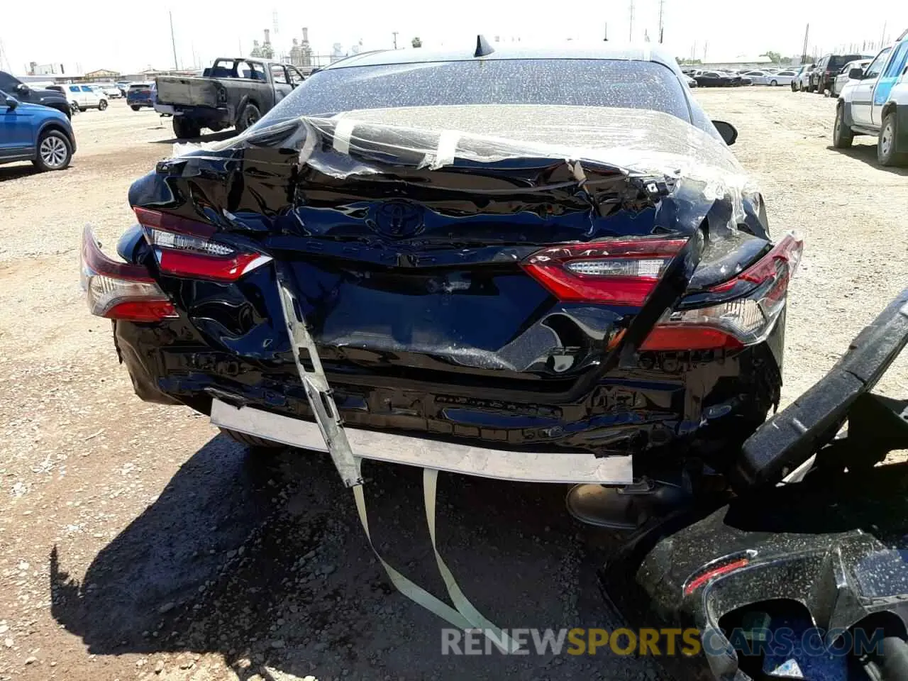 9 Photograph of a damaged car 4T1G11AK0MU410339 TOYOTA CAMRY 2021