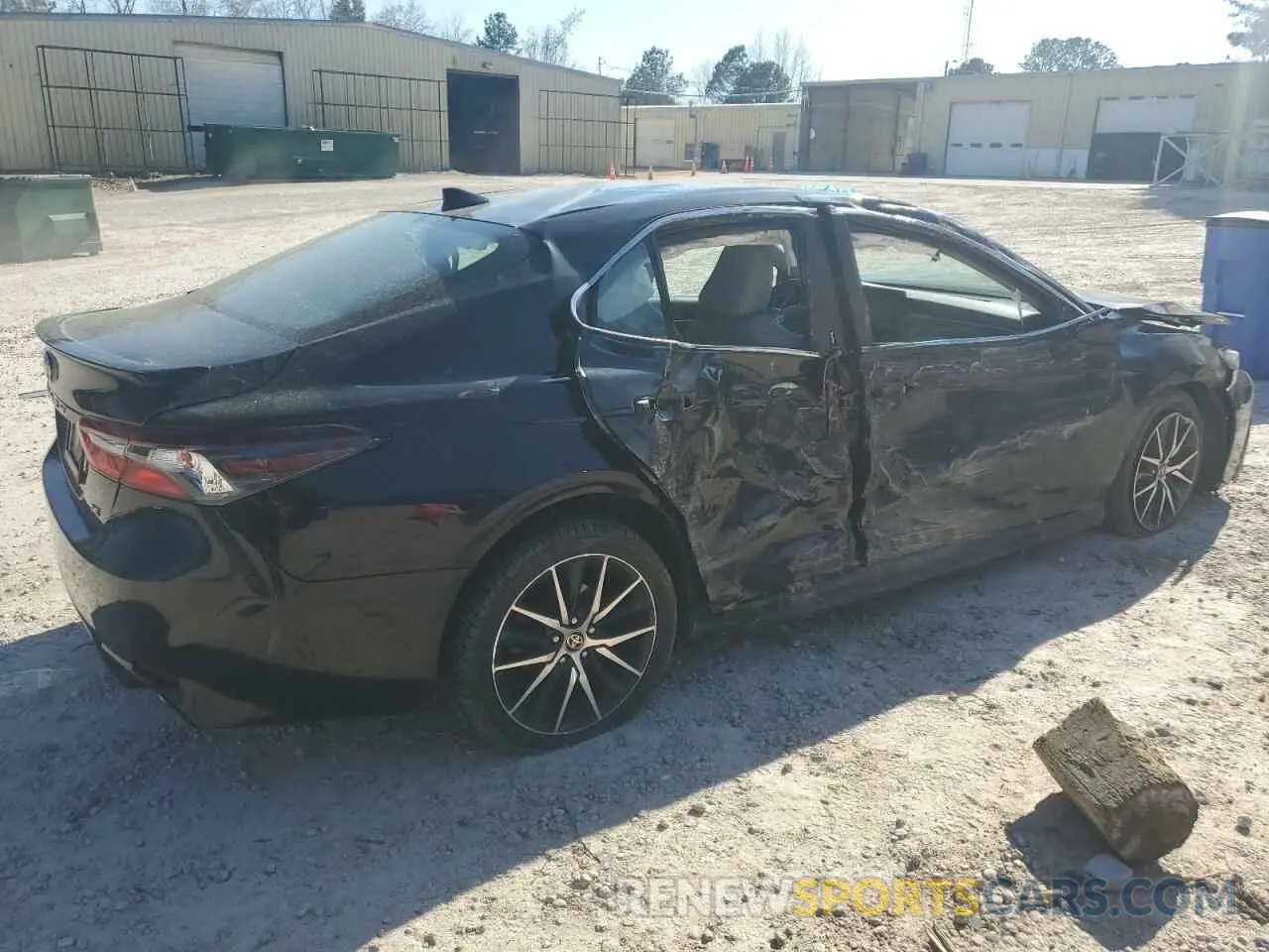 3 Photograph of a damaged car 4T1G11AK0MU414245 TOYOTA CAMRY 2021