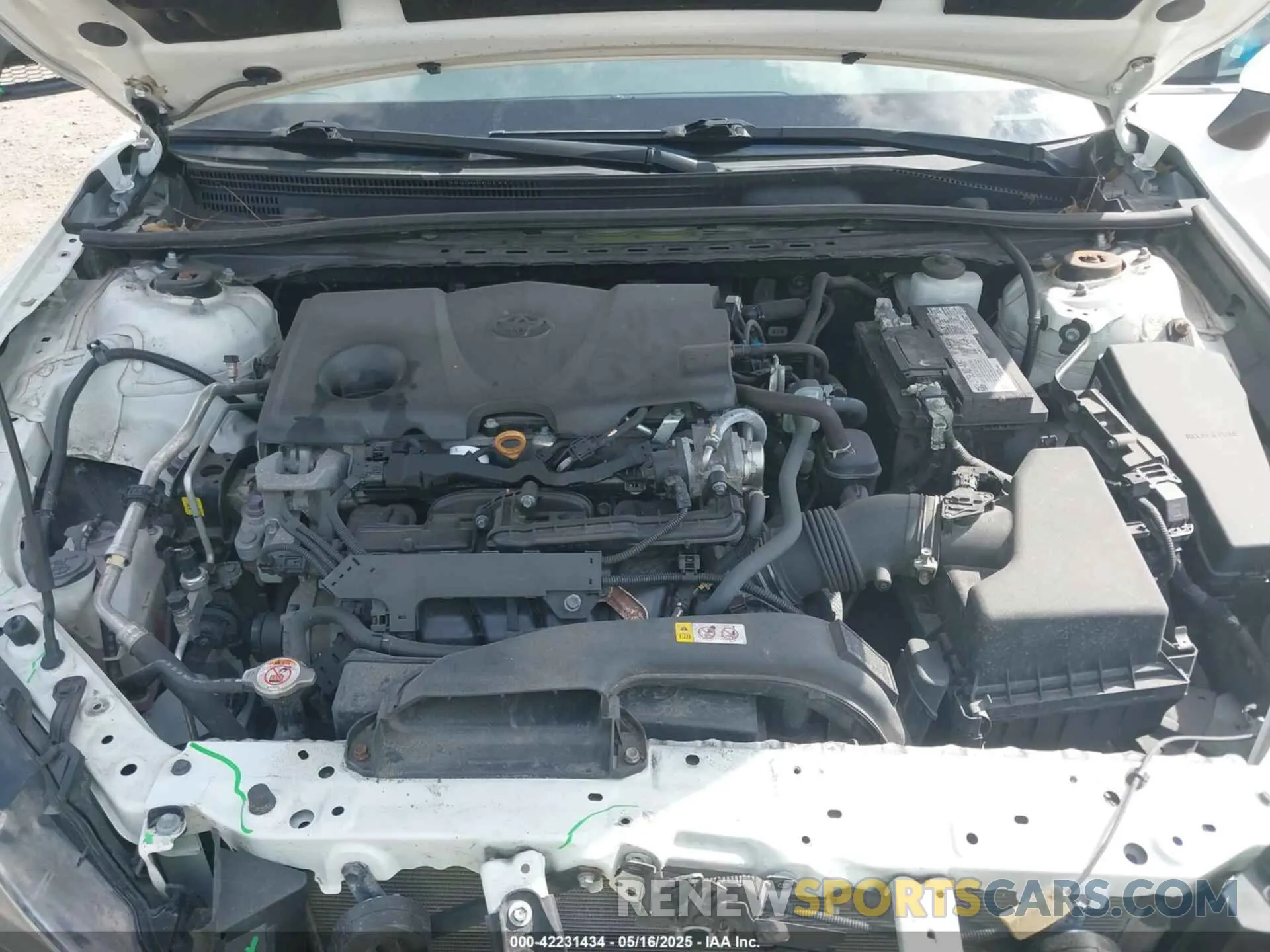 10 Photograph of a damaged car 4T1G11AK0MU424600 TOYOTA CAMRY 2021