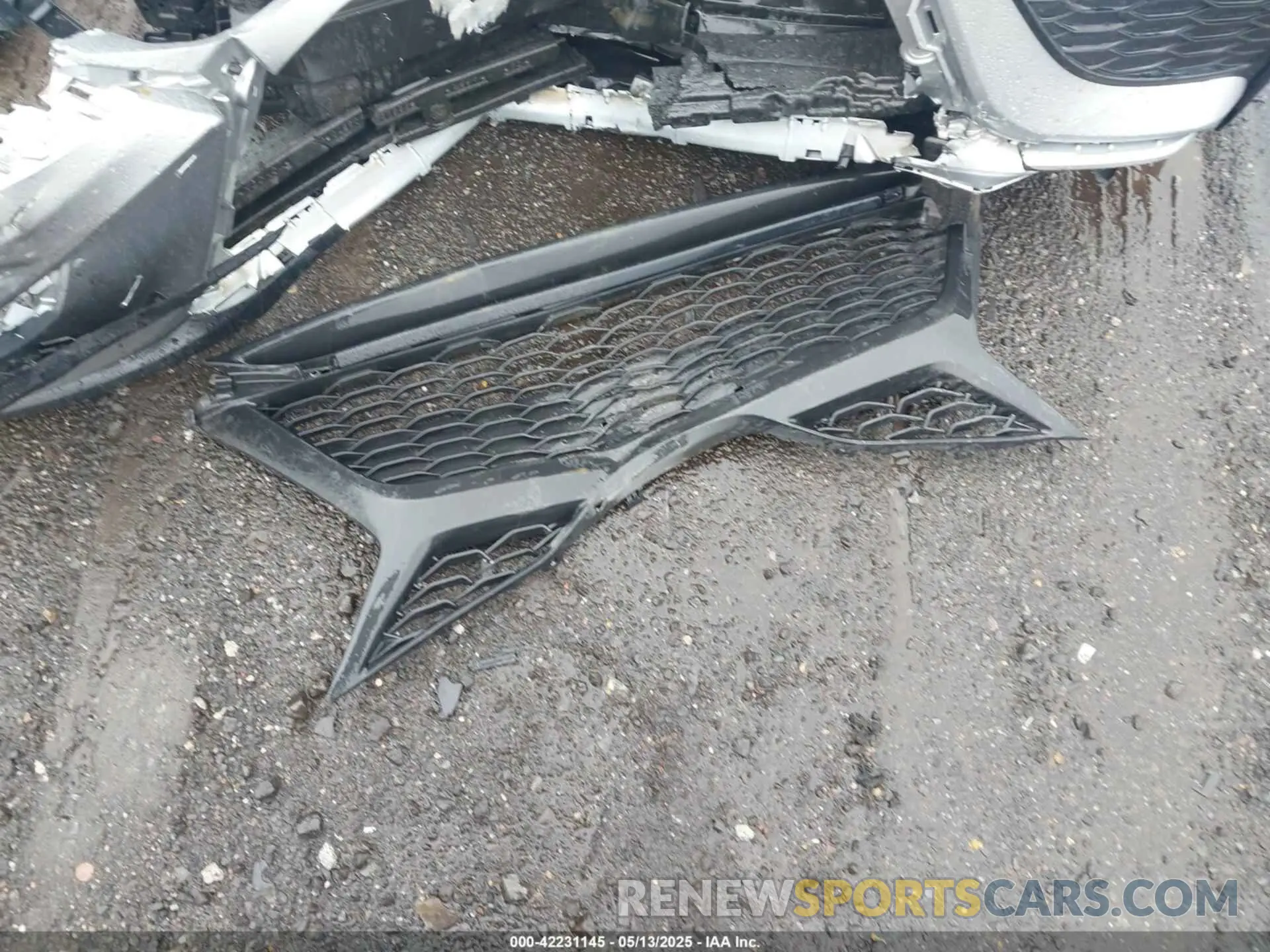 12 Photograph of a damaged car 4T1G11AK0MU425990 TOYOTA CAMRY 2021