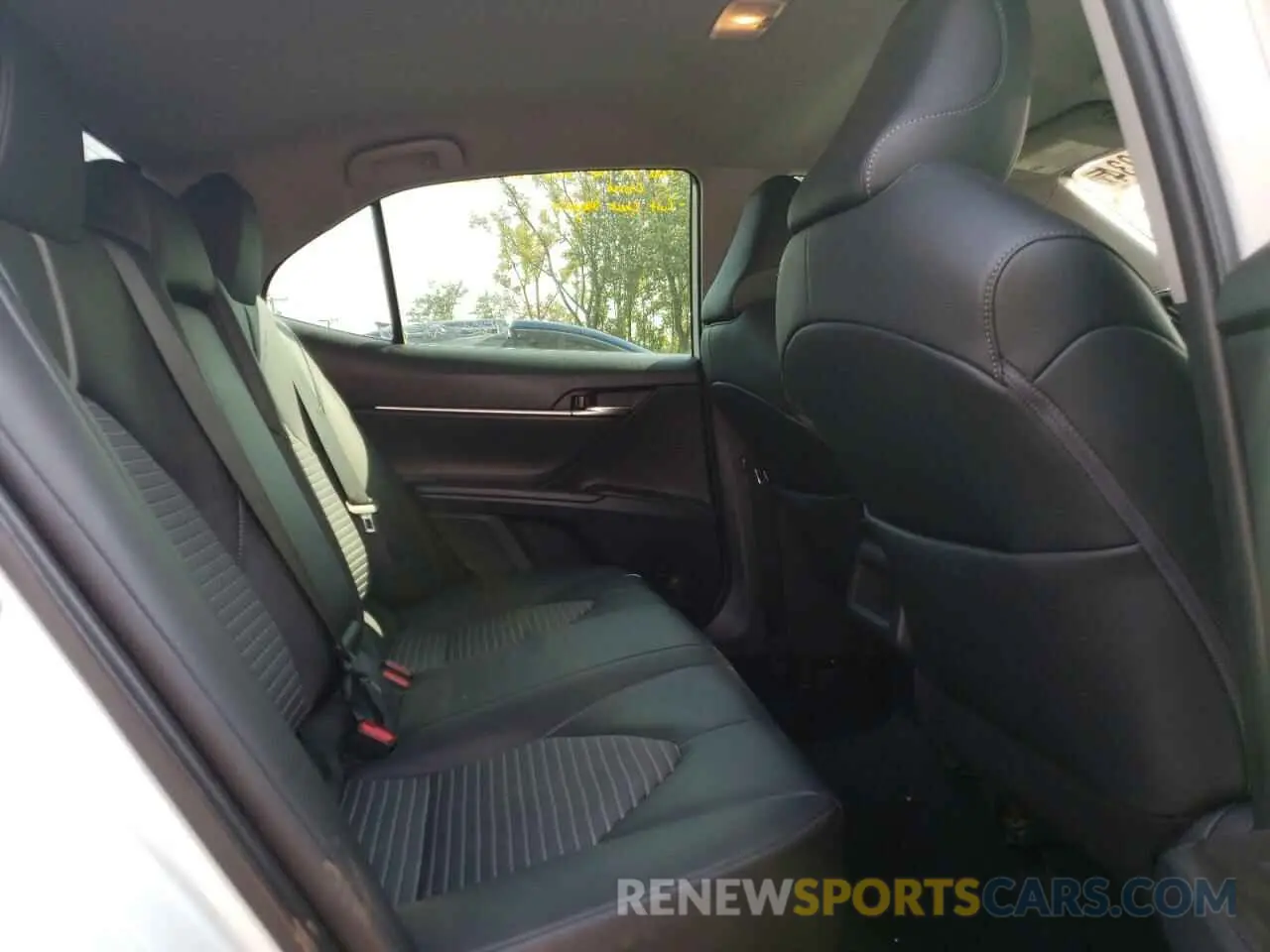 10 Фотография поврежденного автомобиля 4T1G11AK0MU426508 TOYOTA CAMRY 2021
