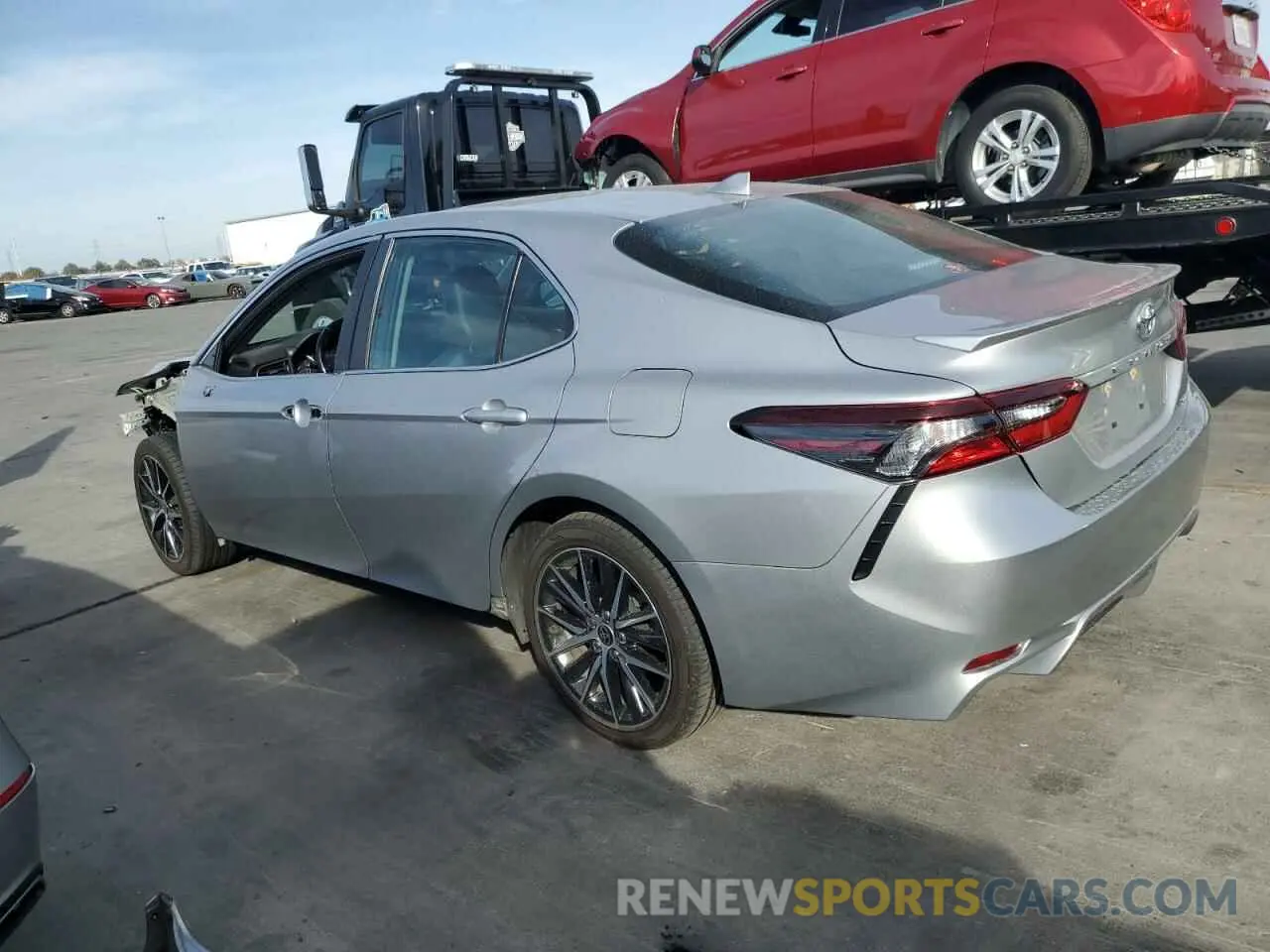 2 Фотография поврежденного автомобиля 4T1G11AK0MU442224 TOYOTA CAMRY 2021