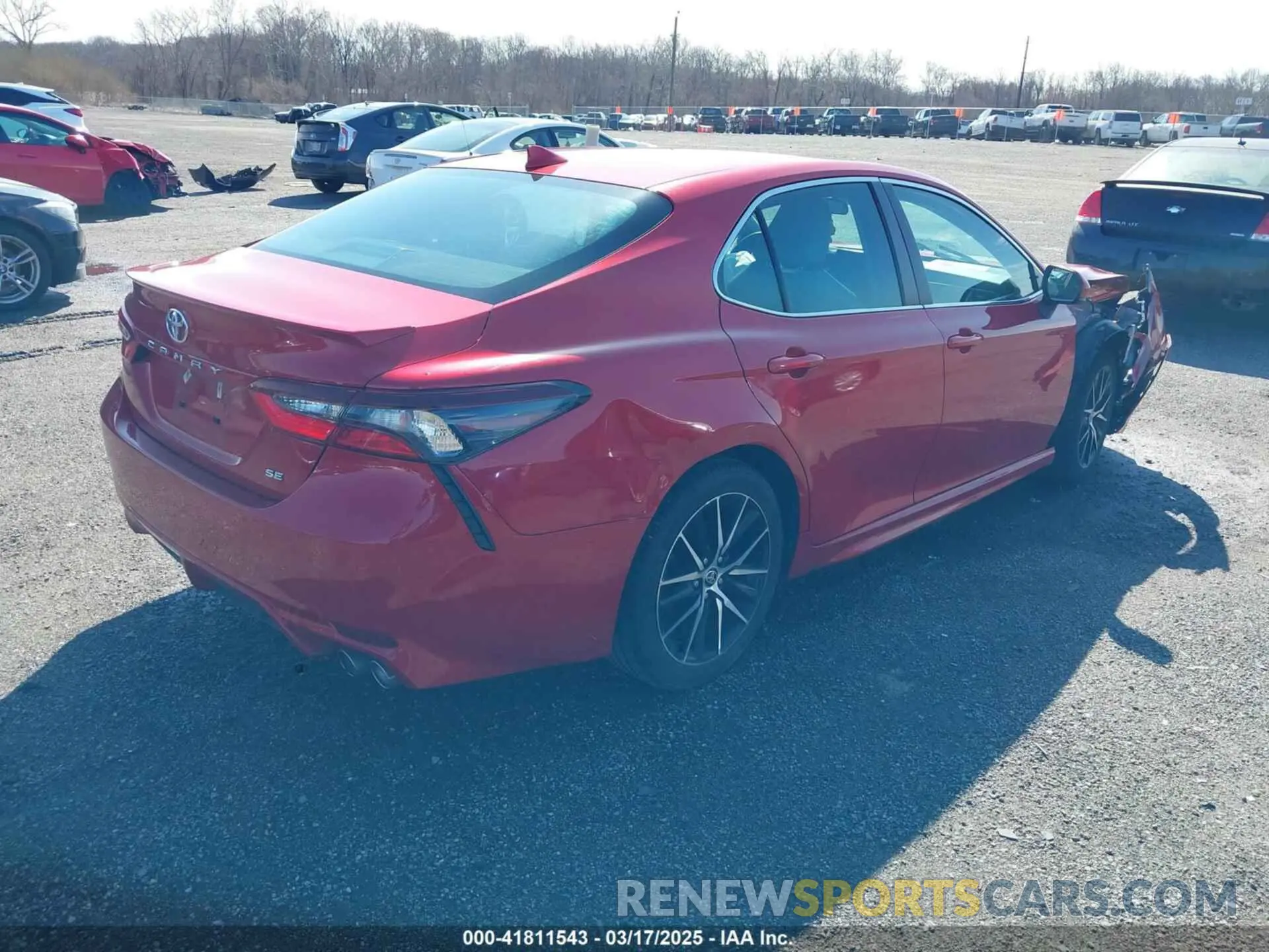 4 Photograph of a damaged car 4T1G11AK0MU482609 TOYOTA CAMRY 2021