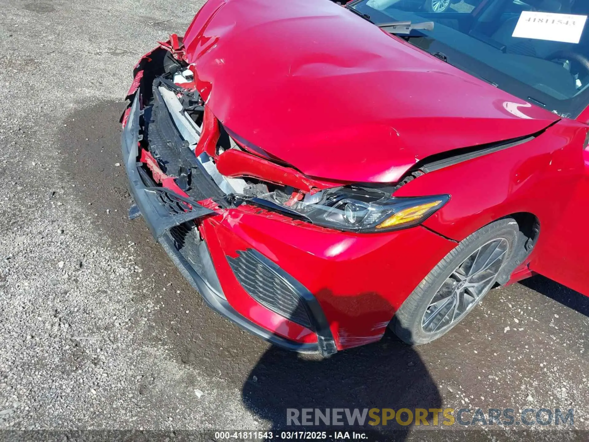 6 Photograph of a damaged car 4T1G11AK0MU482609 TOYOTA CAMRY 2021