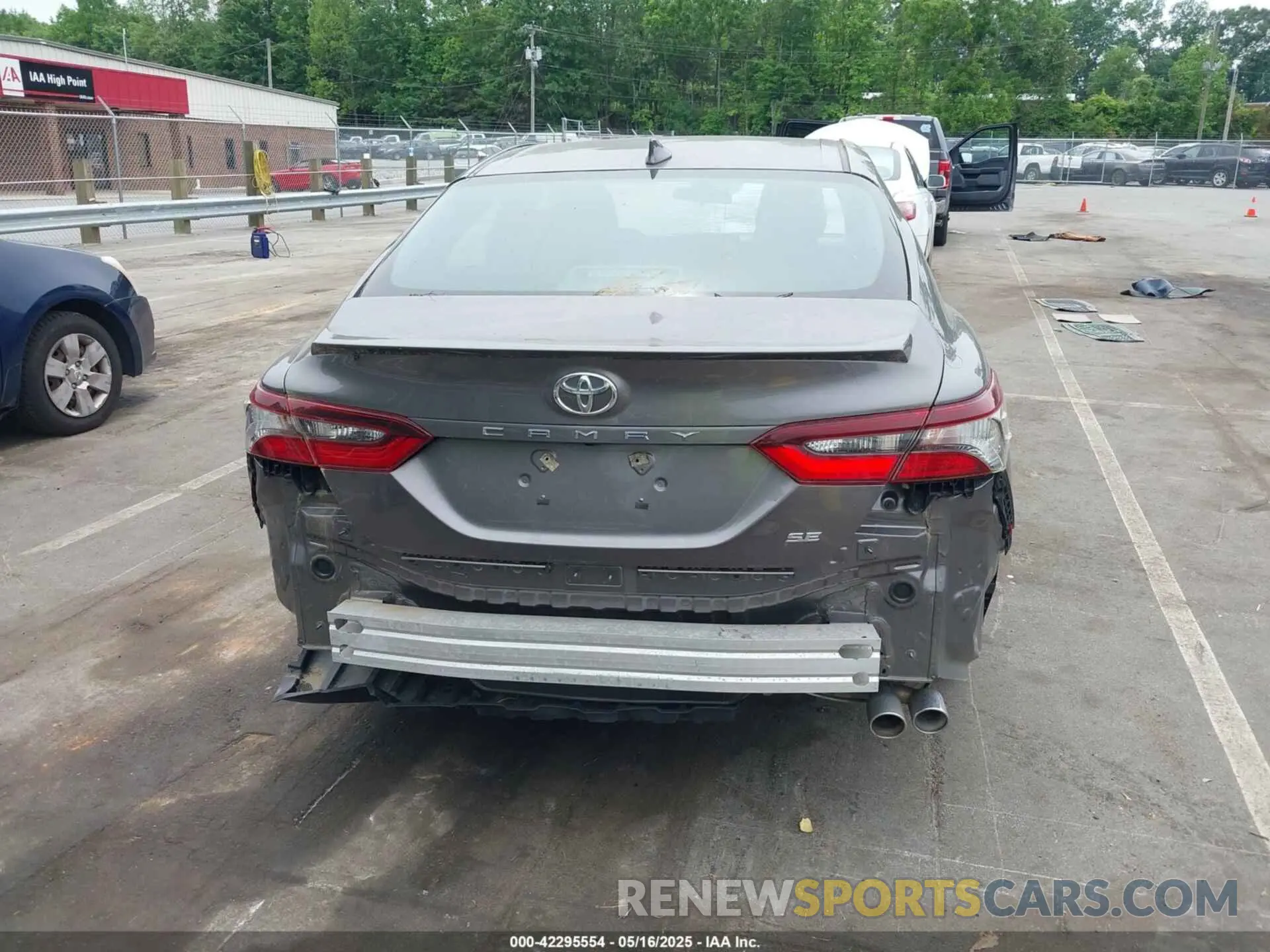 16 Photograph of a damaged car 4T1G11AK0MU483176 TOYOTA CAMRY 2021