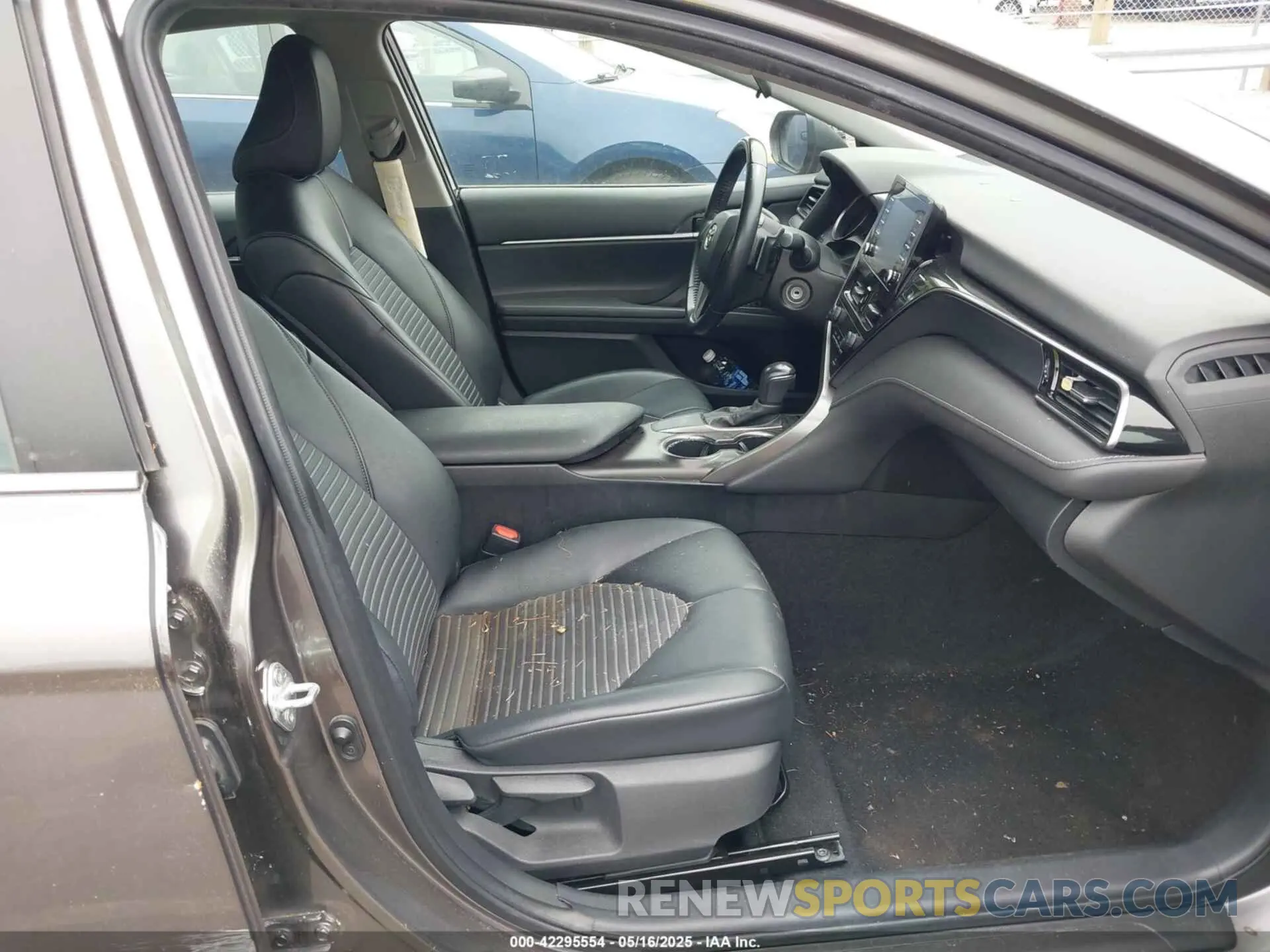 5 Photograph of a damaged car 4T1G11AK0MU483176 TOYOTA CAMRY 2021
