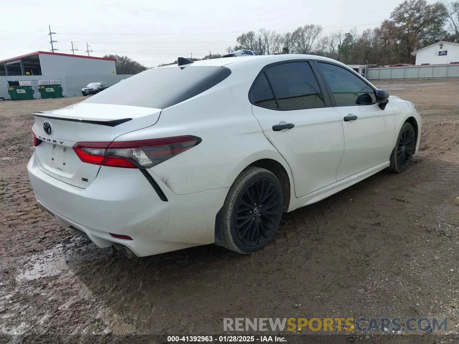 4 Фотография поврежденного автомобиля 4T1G11AK0MU496820 TOYOTA CAMRY 2021