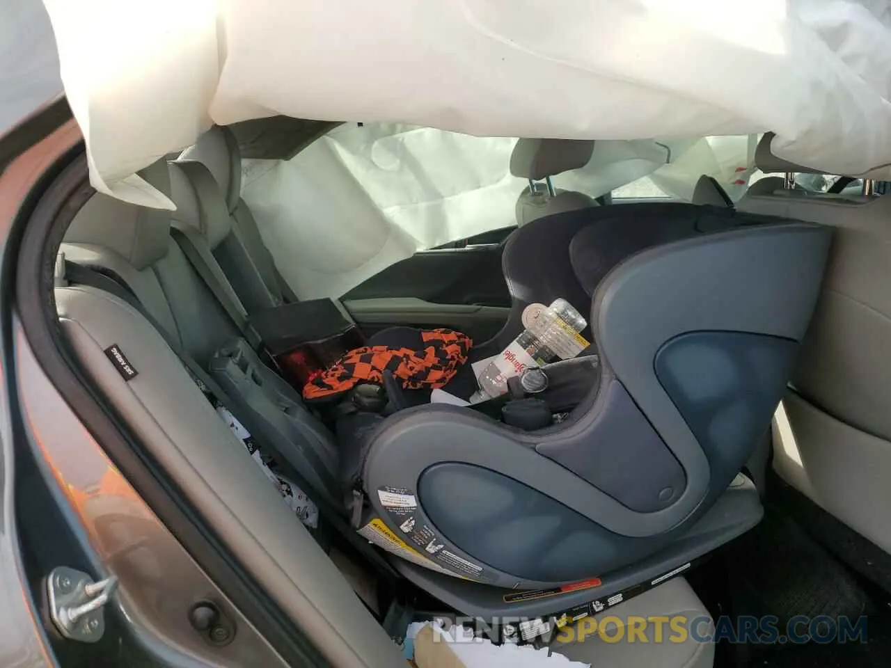 10 Photograph of a damaged car 4T1G11AK0MU518119 TOYOTA CAMRY 2021