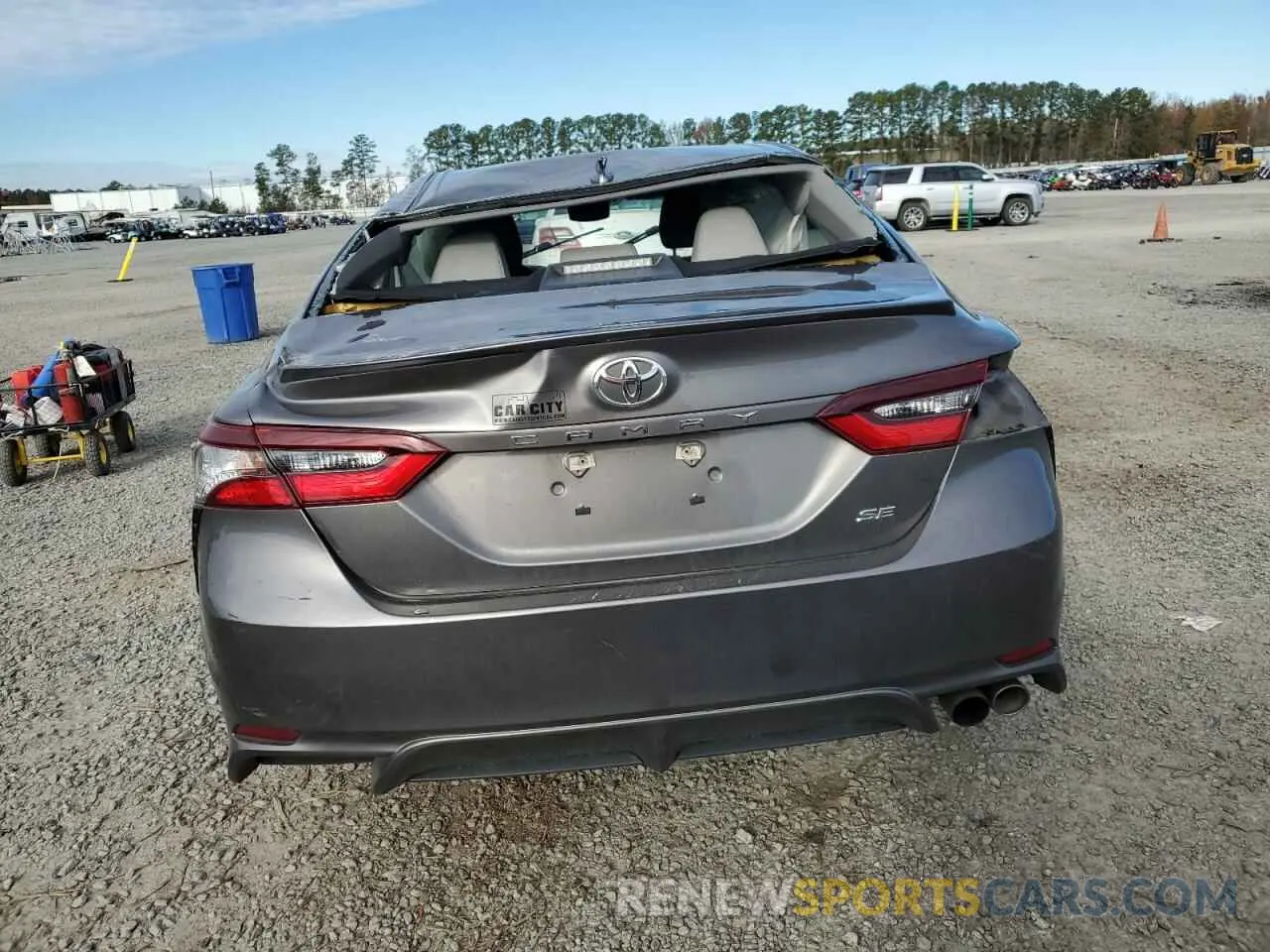 6 Photograph of a damaged car 4T1G11AK0MU518119 TOYOTA CAMRY 2021
