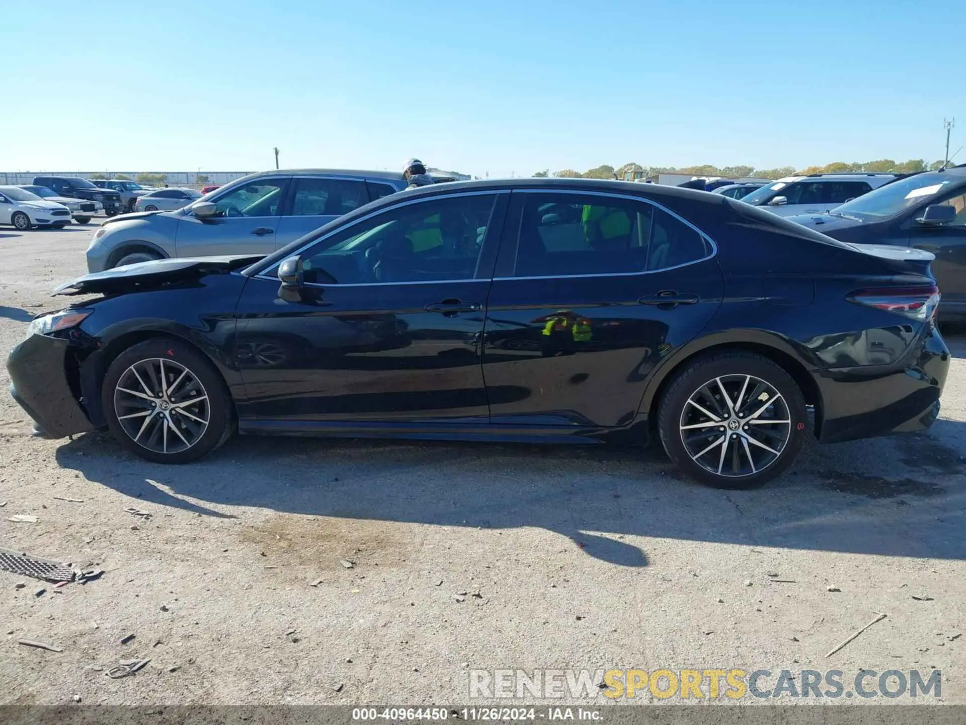 14 Фотография поврежденного автомобиля 4T1G11AK0MU538502 TOYOTA CAMRY 2021