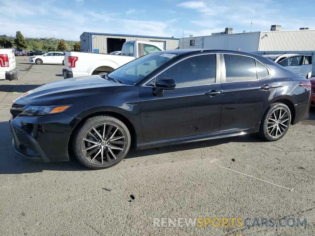 1 Фотография поврежденного автомобиля 4T1G11AK0MU542033 TOYOTA CAMRY 2021