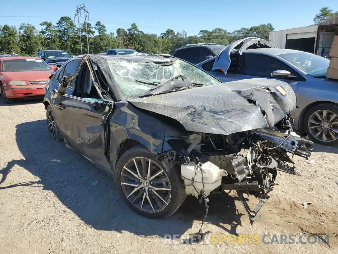 1 Photograph of a damaged car 4T1G11AK0MU566624 TOYOTA CAMRY 2021