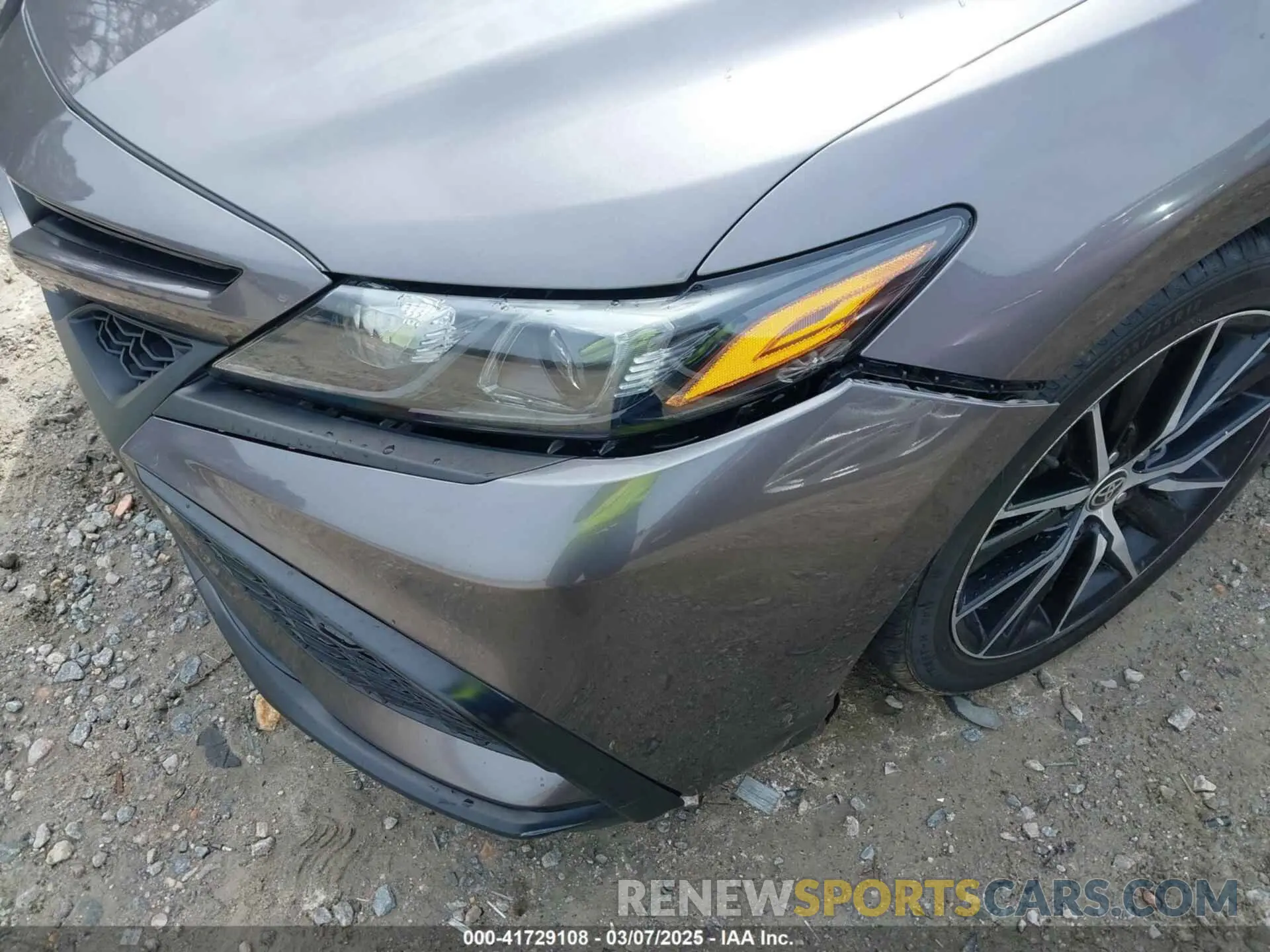 20 Фотография поврежденного автомобиля 4T1G11AK0MU586968 TOYOTA CAMRY 2021