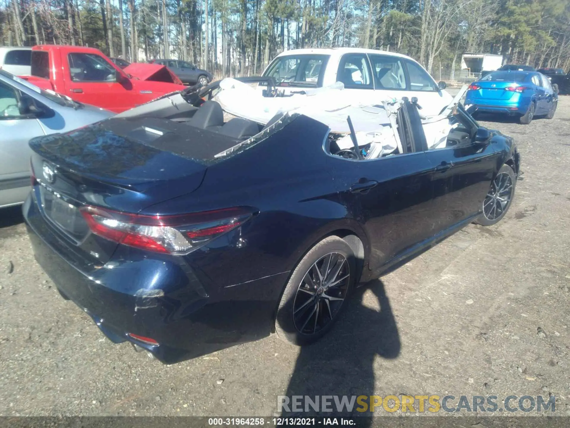 4 Photograph of a damaged car 4T1G11AK1MU411029 TOYOTA CAMRY 2021