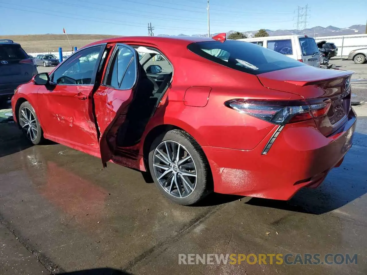 2 Фотография поврежденного автомобиля 4T1G11AK1MU413623 TOYOTA CAMRY 2021
