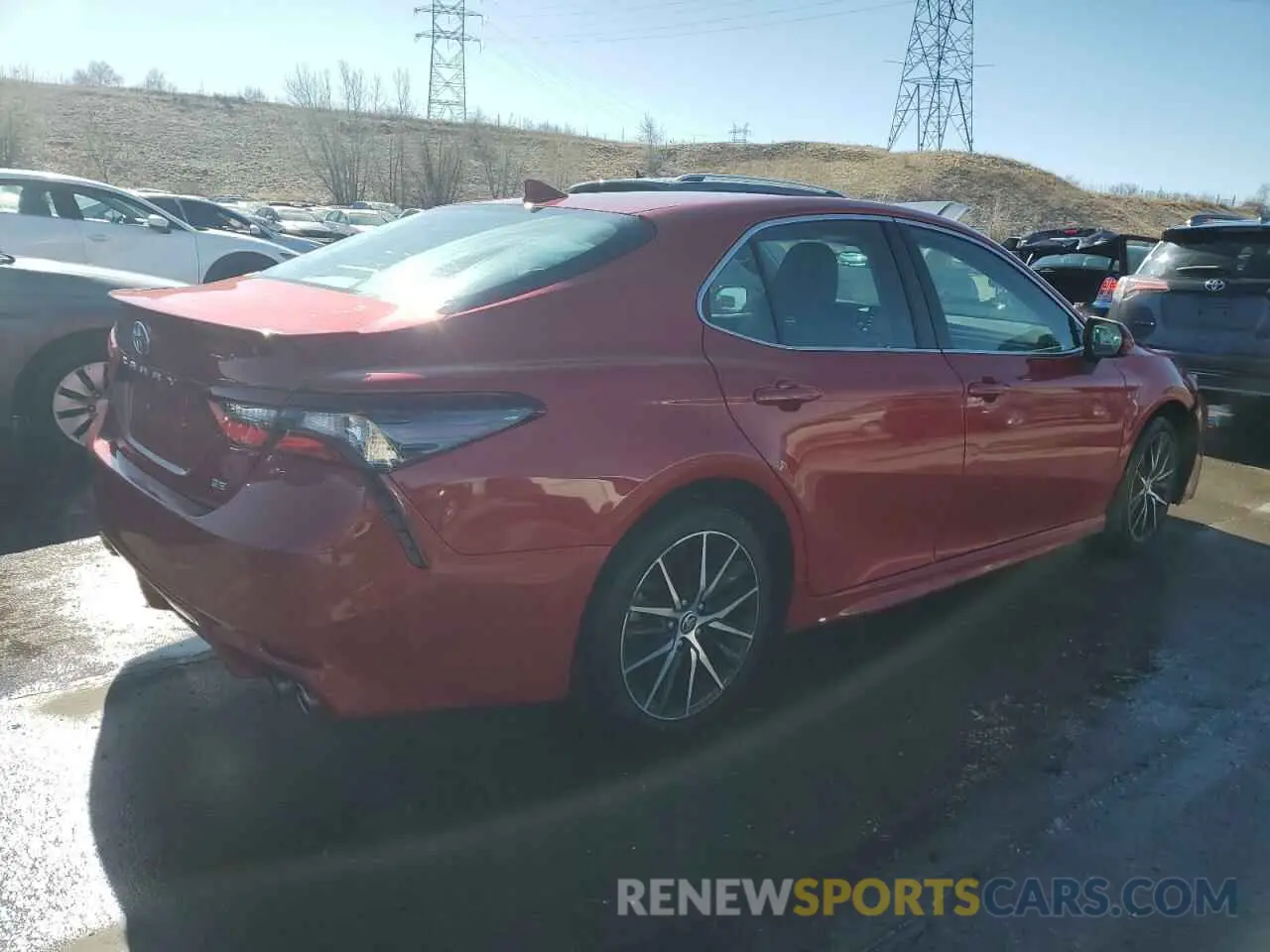 3 Фотография поврежденного автомобиля 4T1G11AK1MU413623 TOYOTA CAMRY 2021