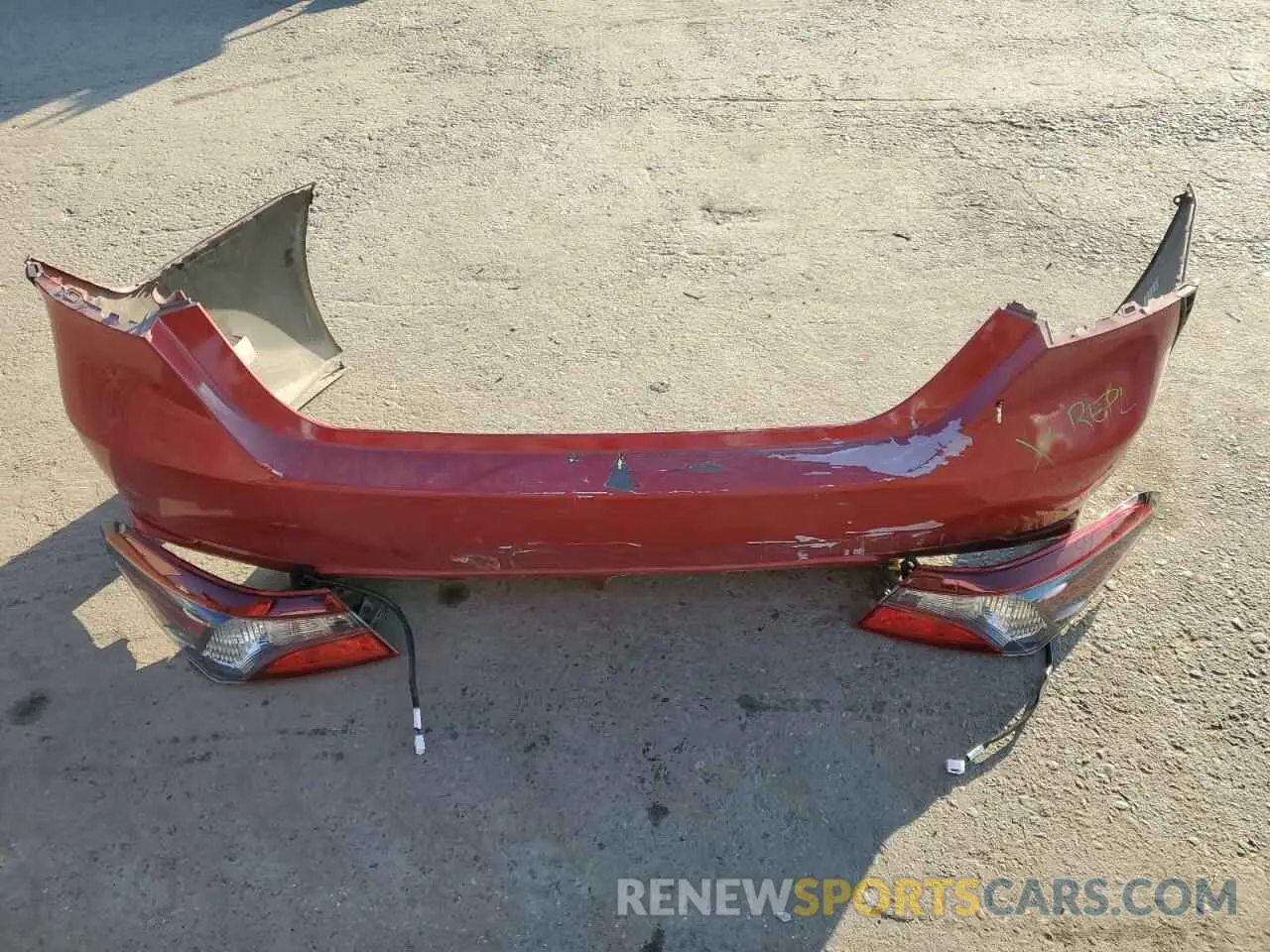 12 Photograph of a damaged car 4T1G11AK1MU437596 TOYOTA CAMRY 2021