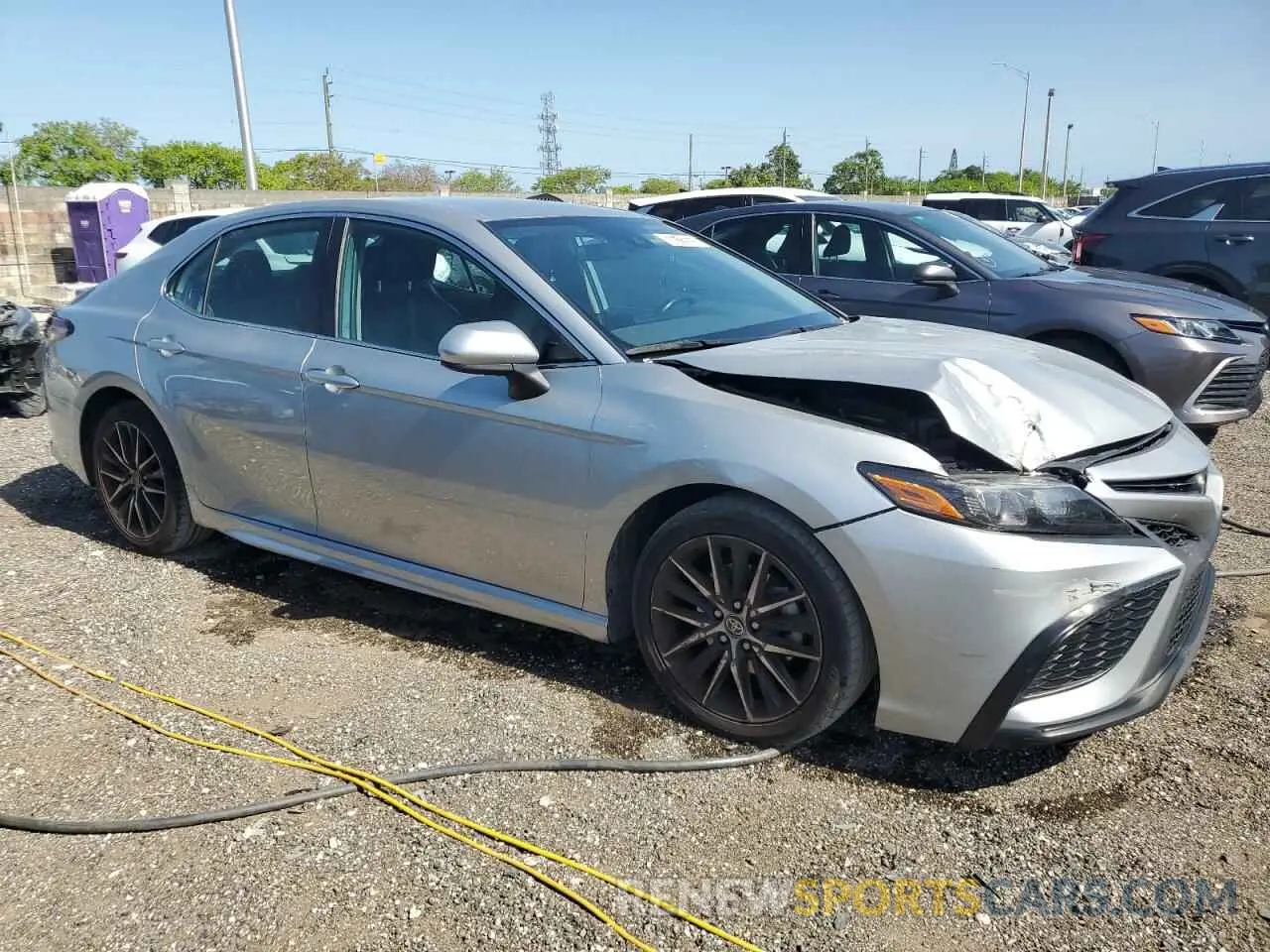 4 Фотография поврежденного автомобиля 4T1G11AK1MU464099 TOYOTA CAMRY 2021