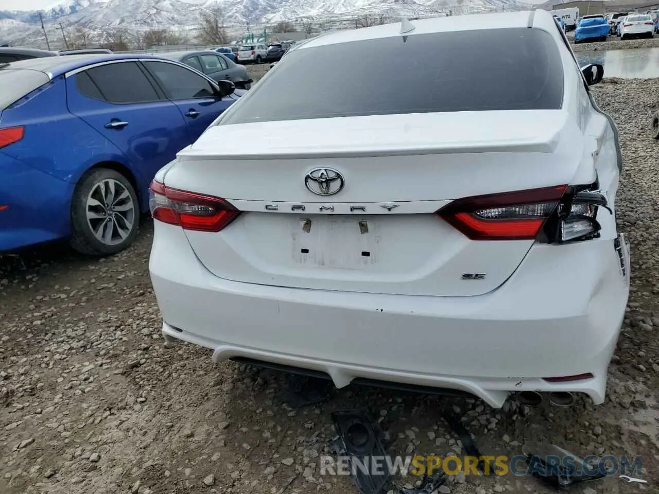 6 Фотография поврежденного автомобиля 4T1G11AK1MU477175 TOYOTA CAMRY 2021