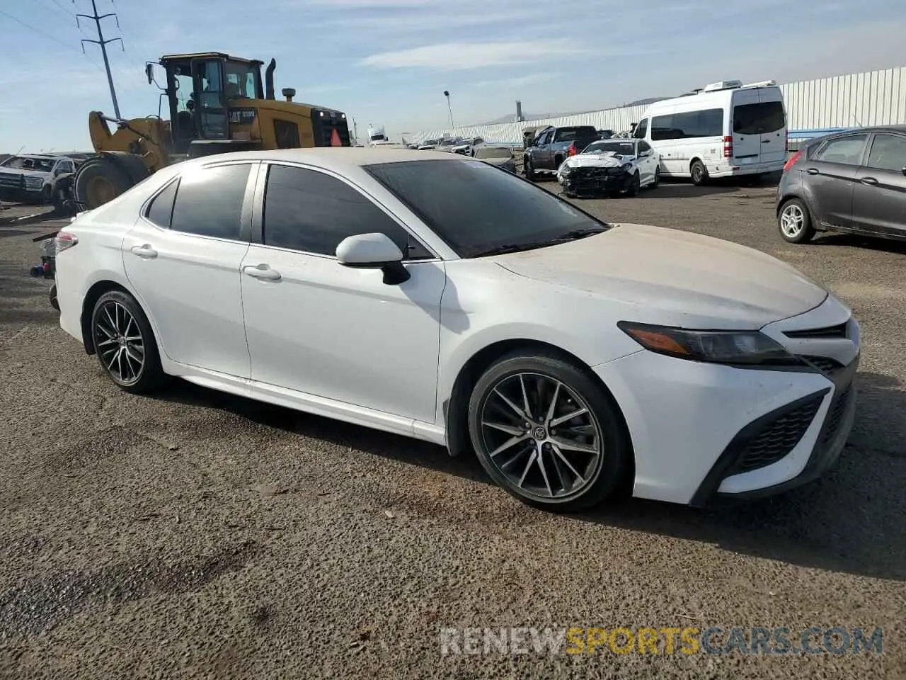 4 Photograph of a damaged car 4T1G11AK1MU480996 TOYOTA CAMRY 2021