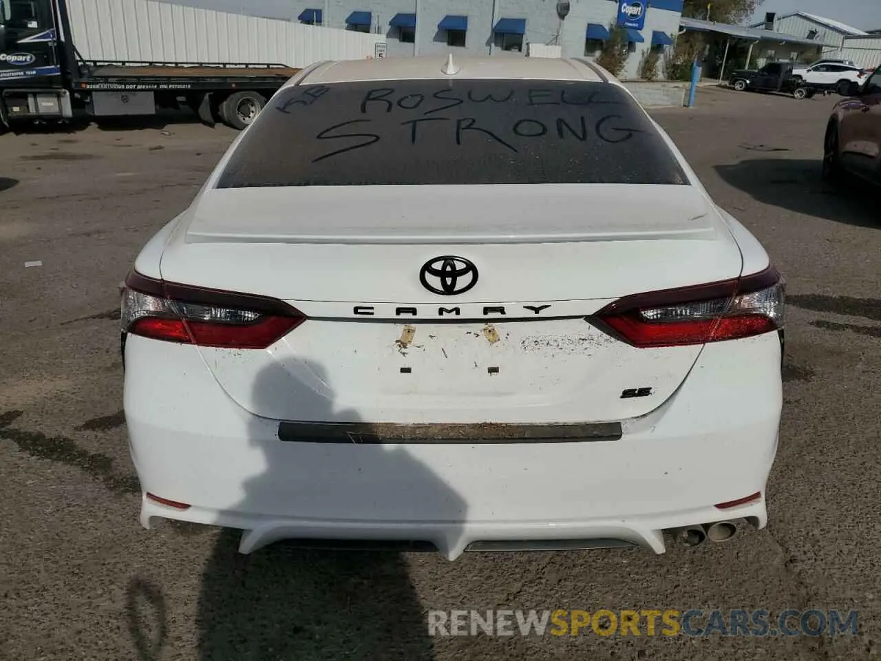 6 Photograph of a damaged car 4T1G11AK1MU480996 TOYOTA CAMRY 2021