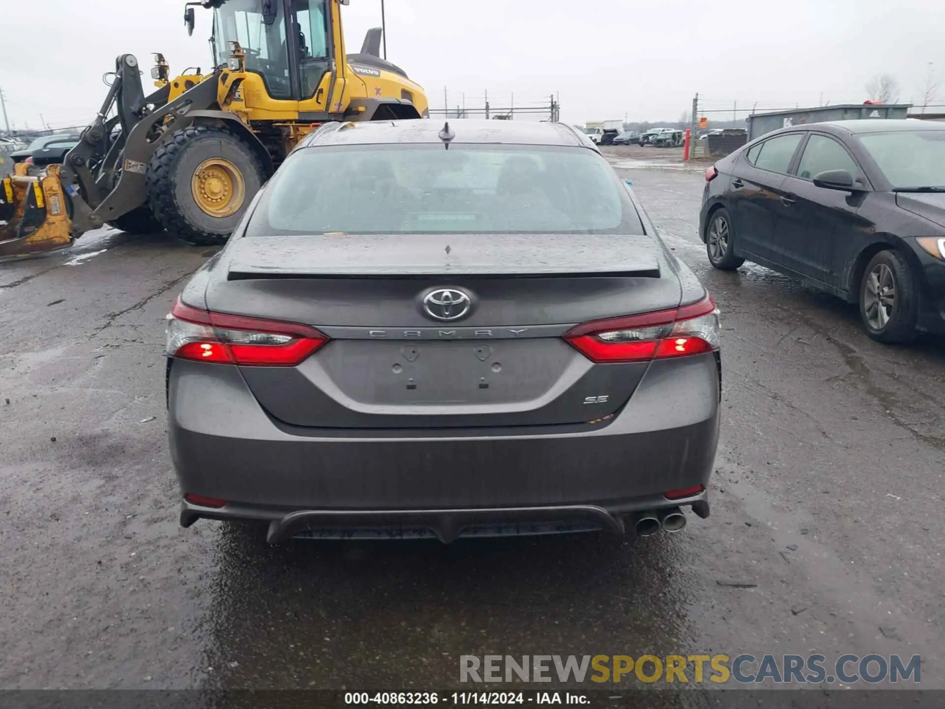 16 Photograph of a damaged car 4T1G11AK1MU483509 TOYOTA CAMRY 2021