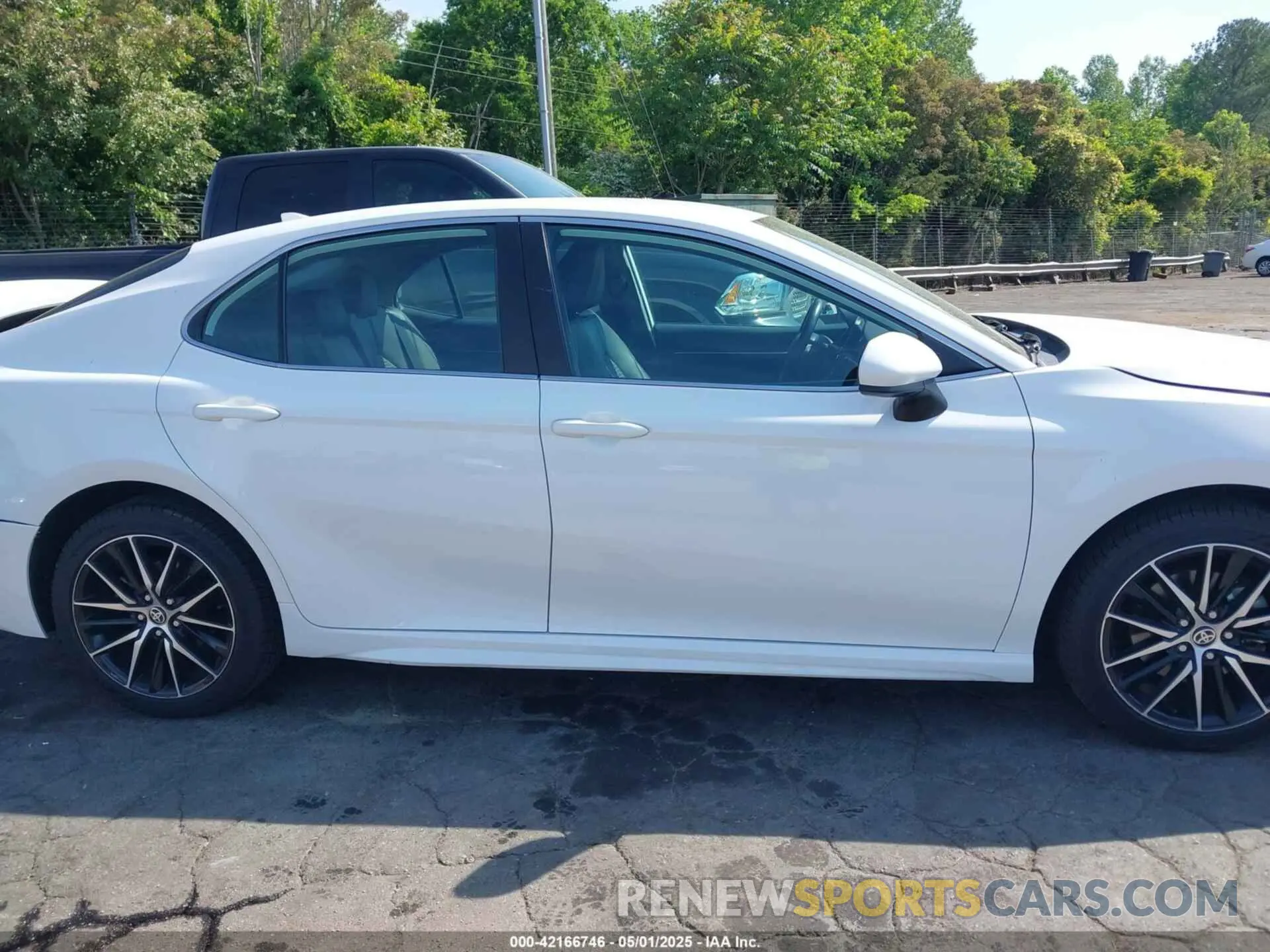 13 Фотография поврежденного автомобиля 4T1G11AK1MU520168 TOYOTA CAMRY 2021