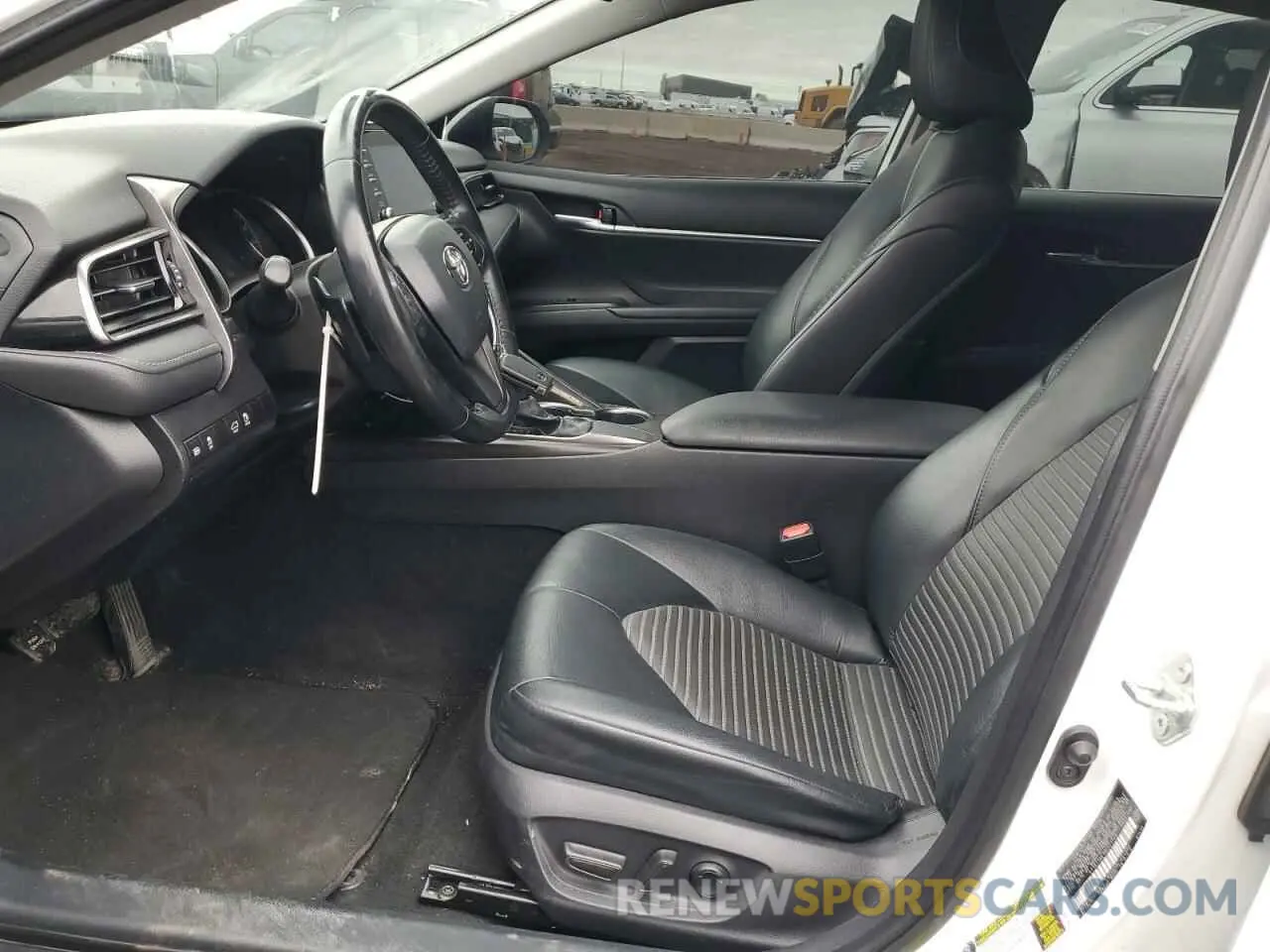 7 Фотография поврежденного автомобиля 4T1G11AK1MU521739 TOYOTA CAMRY 2021