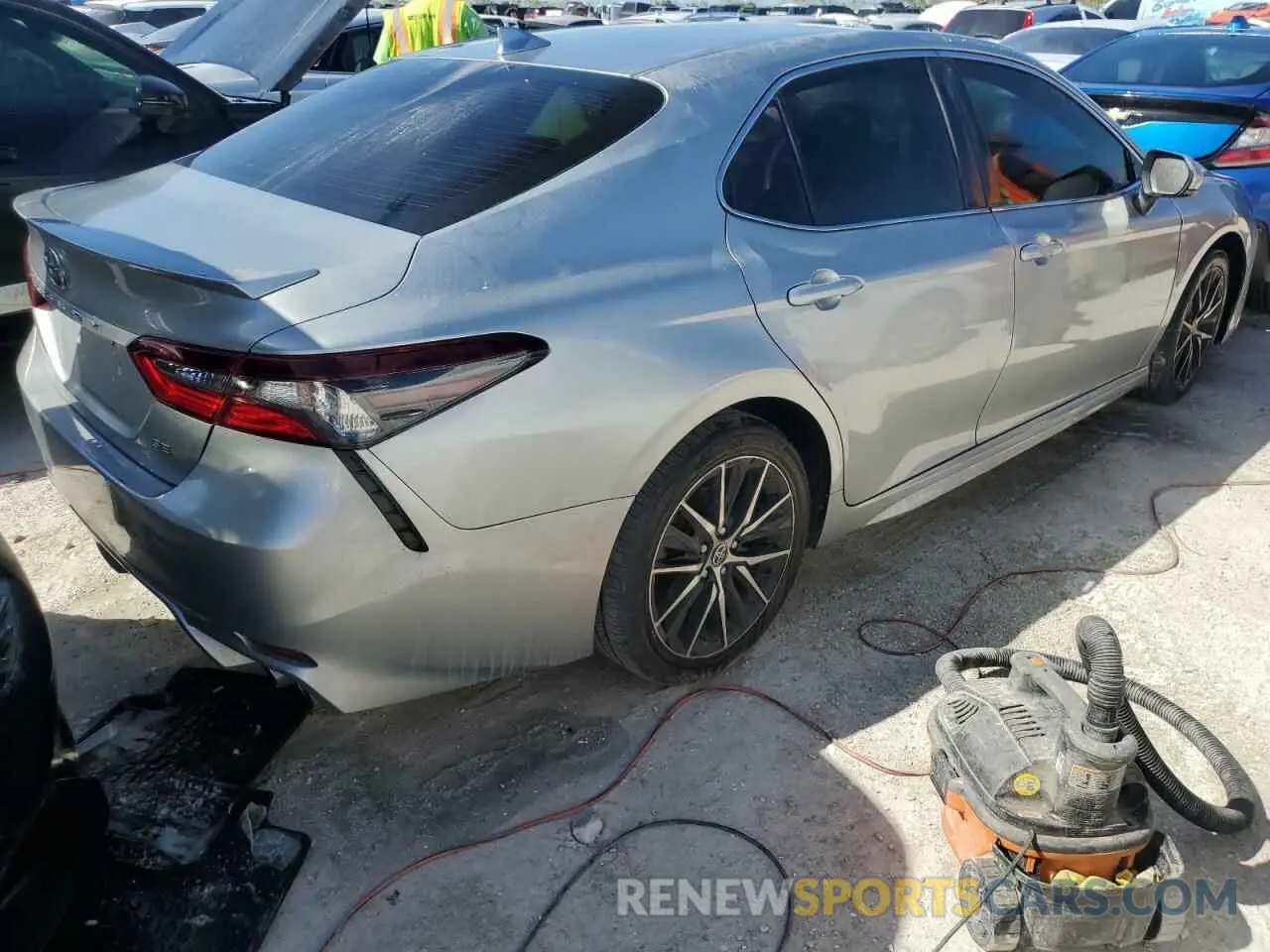 3 Photograph of a damaged car 4T1G11AK1MU539576 TOYOTA CAMRY 2021