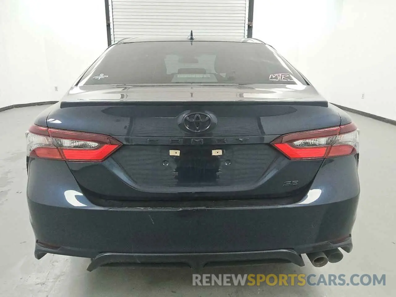 6 Photograph of a damaged car 4T1G11AK1MU541893 TOYOTA CAMRY 2021