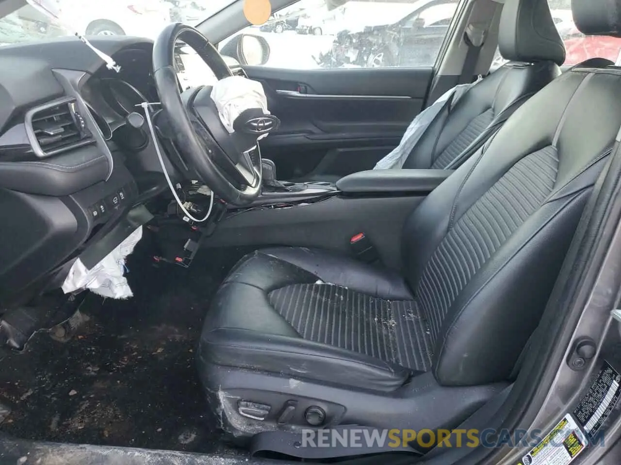 7 Photograph of a damaged car 4T1G11AK1MU542672 TOYOTA CAMRY 2021
