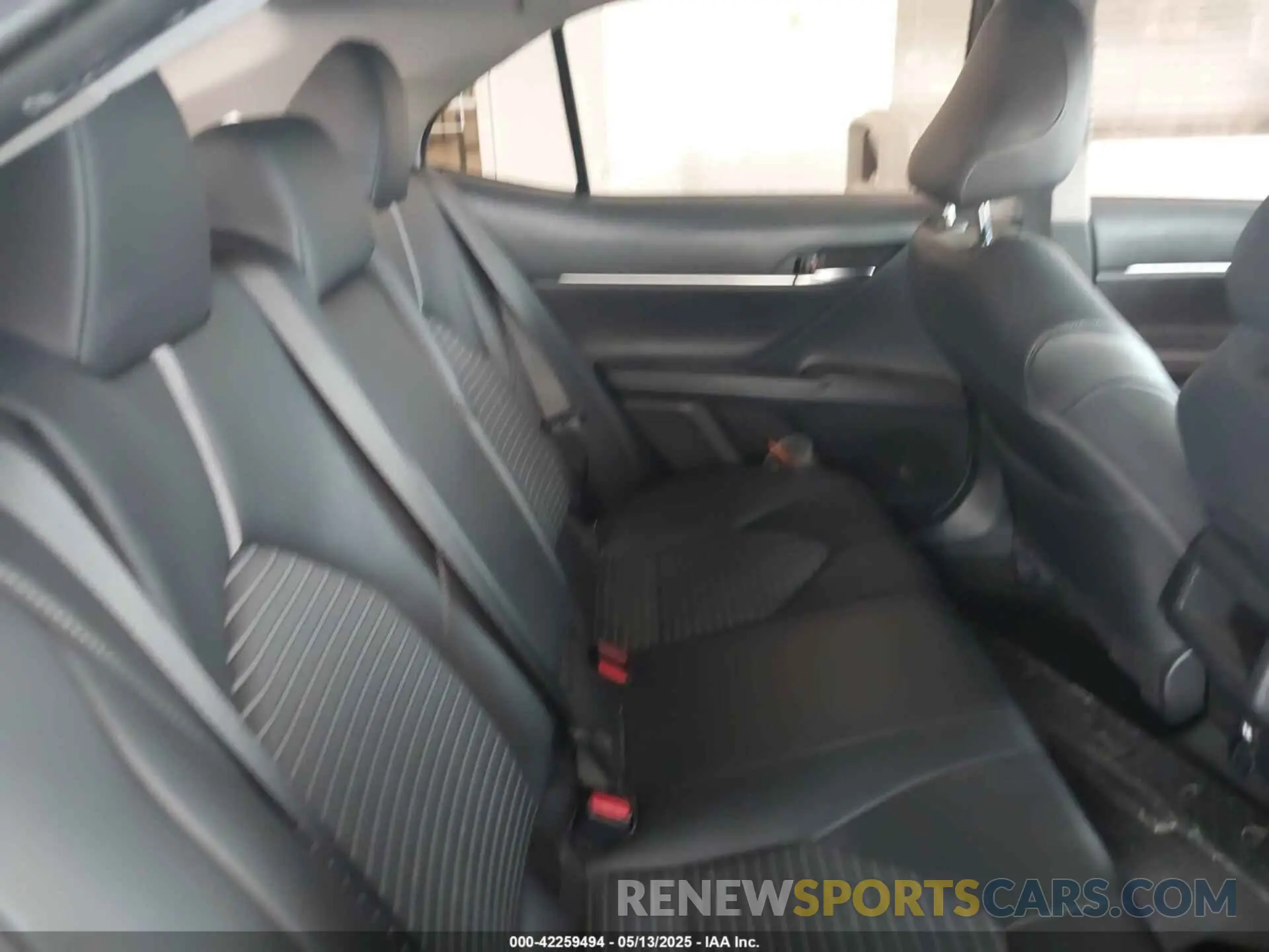 8 Фотография поврежденного автомобиля 4T1G11AK1MU546821 TOYOTA CAMRY 2021