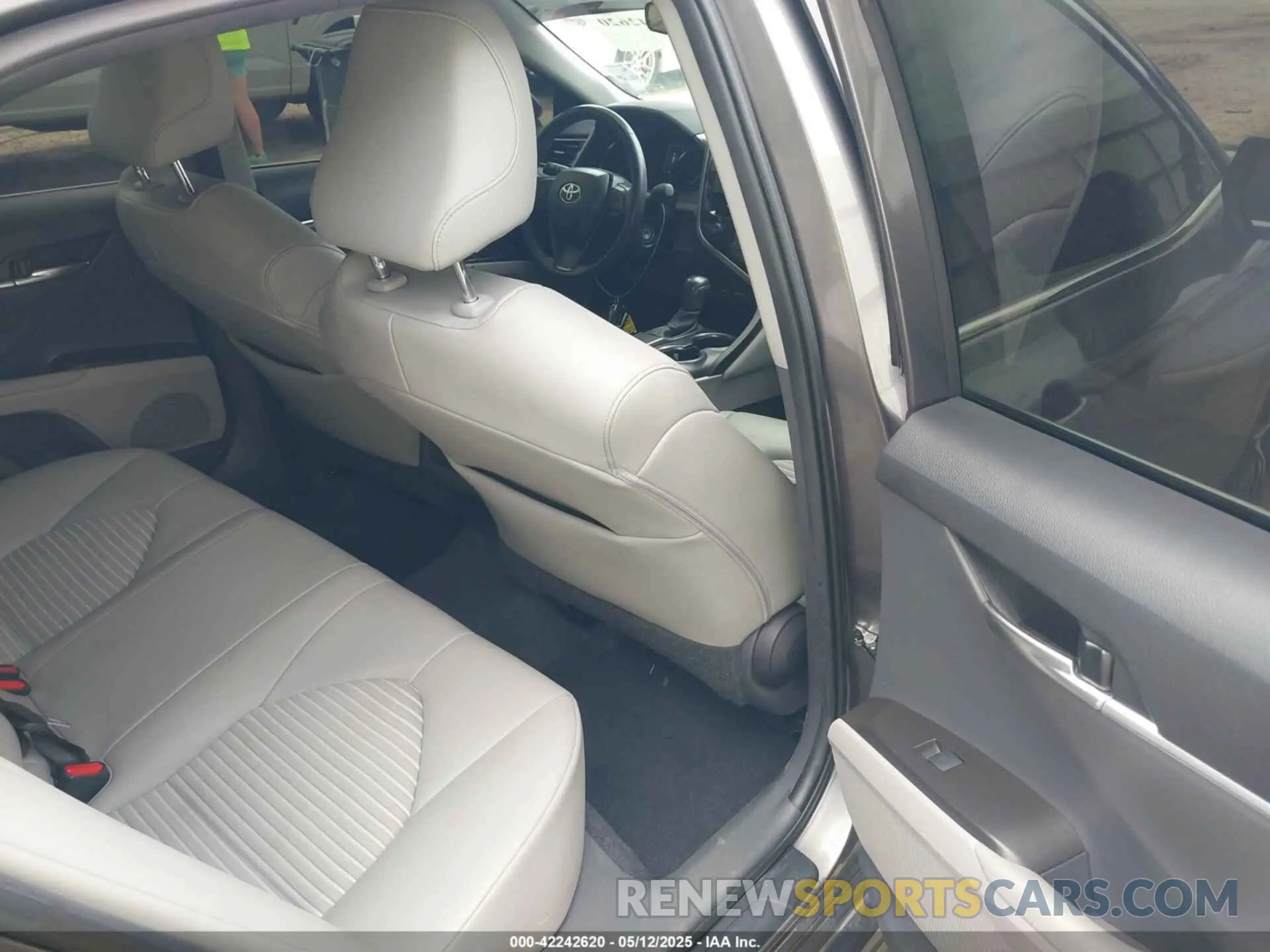 8 Photograph of a damaged car 4T1G11AK1MU570911 TOYOTA CAMRY 2021