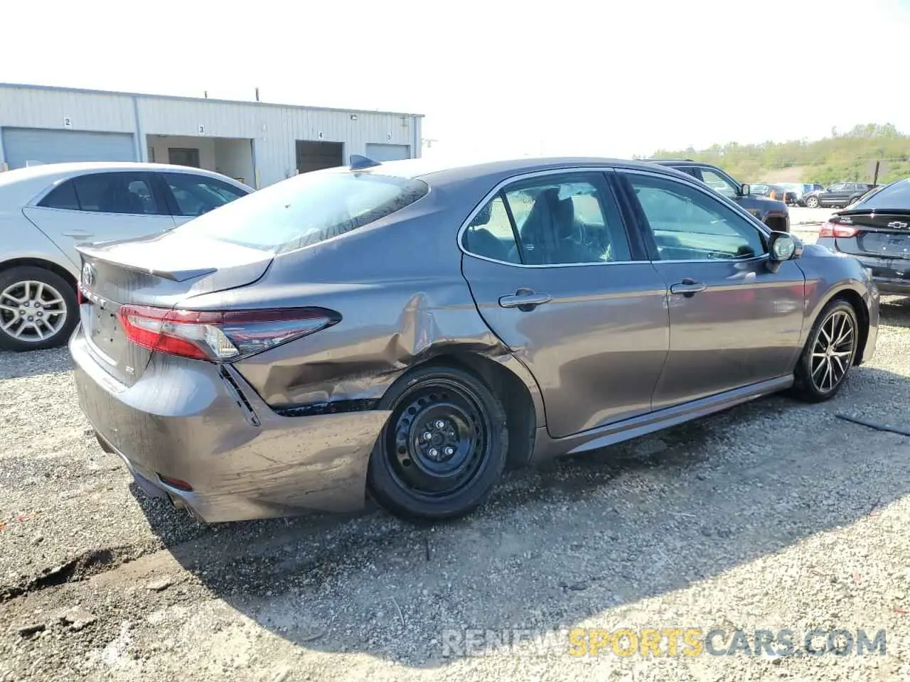 3 Photograph of a damaged car 4T1G11AK1MU612168 TOYOTA CAMRY 2021