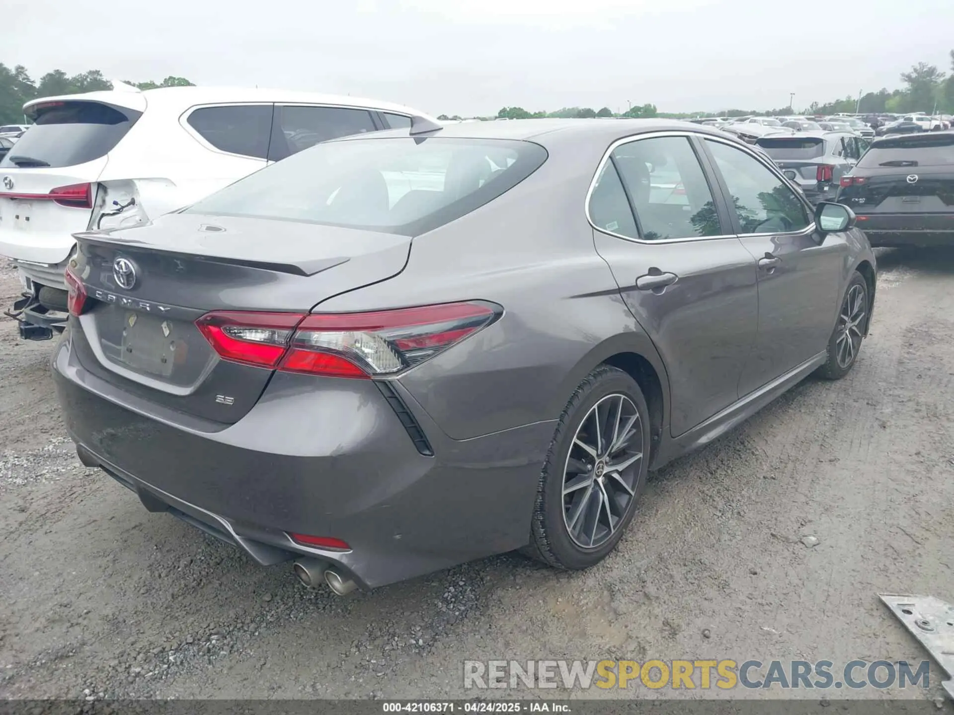 4 Фотография поврежденного автомобиля 4T1G11AK2MU454794 TOYOTA CAMRY 2021