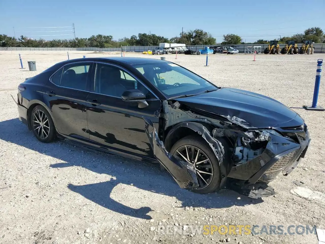 4 Фотография поврежденного автомобиля 4T1G11AK2MU486144 TOYOTA CAMRY 2021