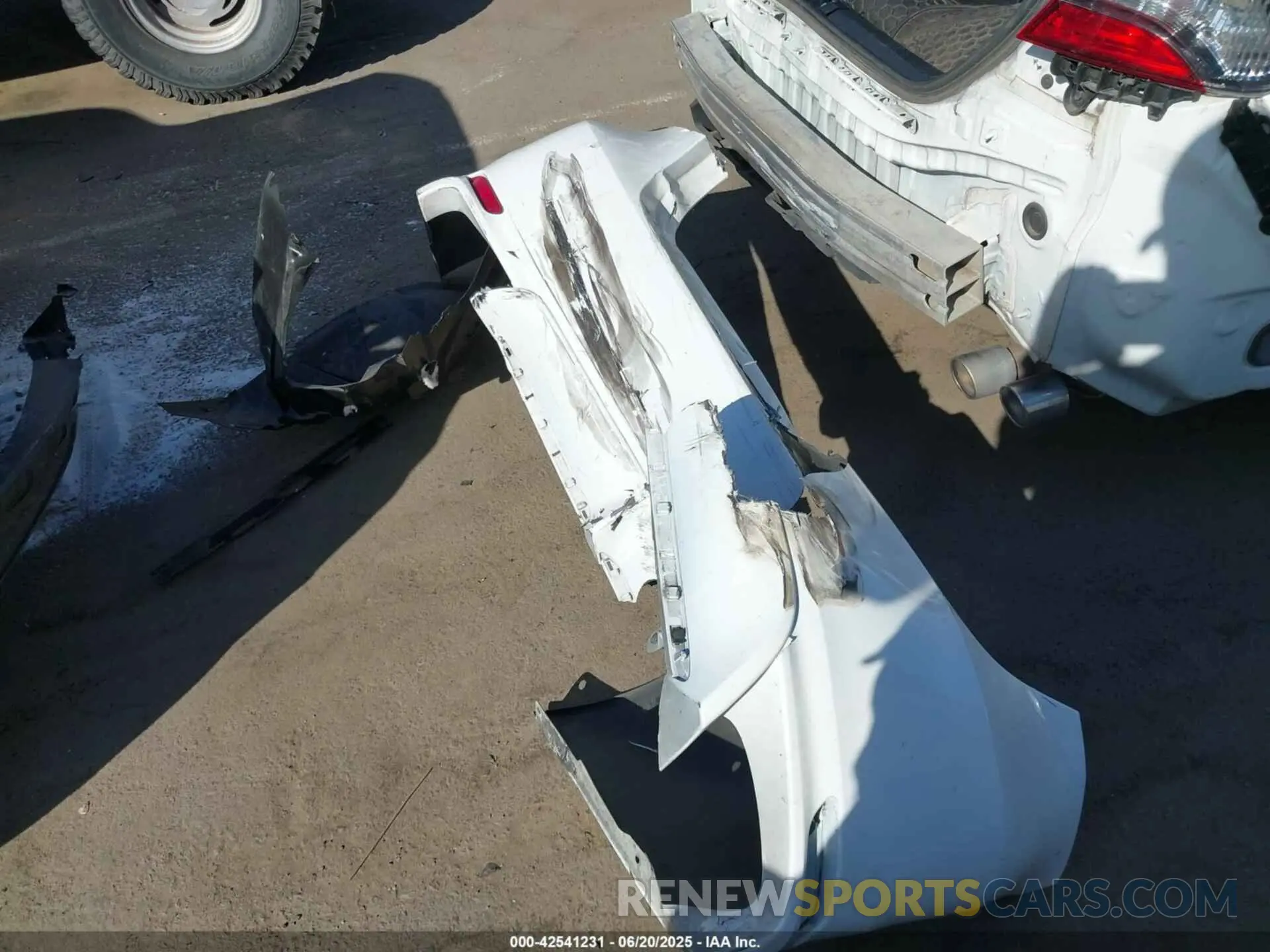 12 Фотография поврежденного автомобиля 4T1G11AK2MU488198 TOYOTA CAMRY 2021