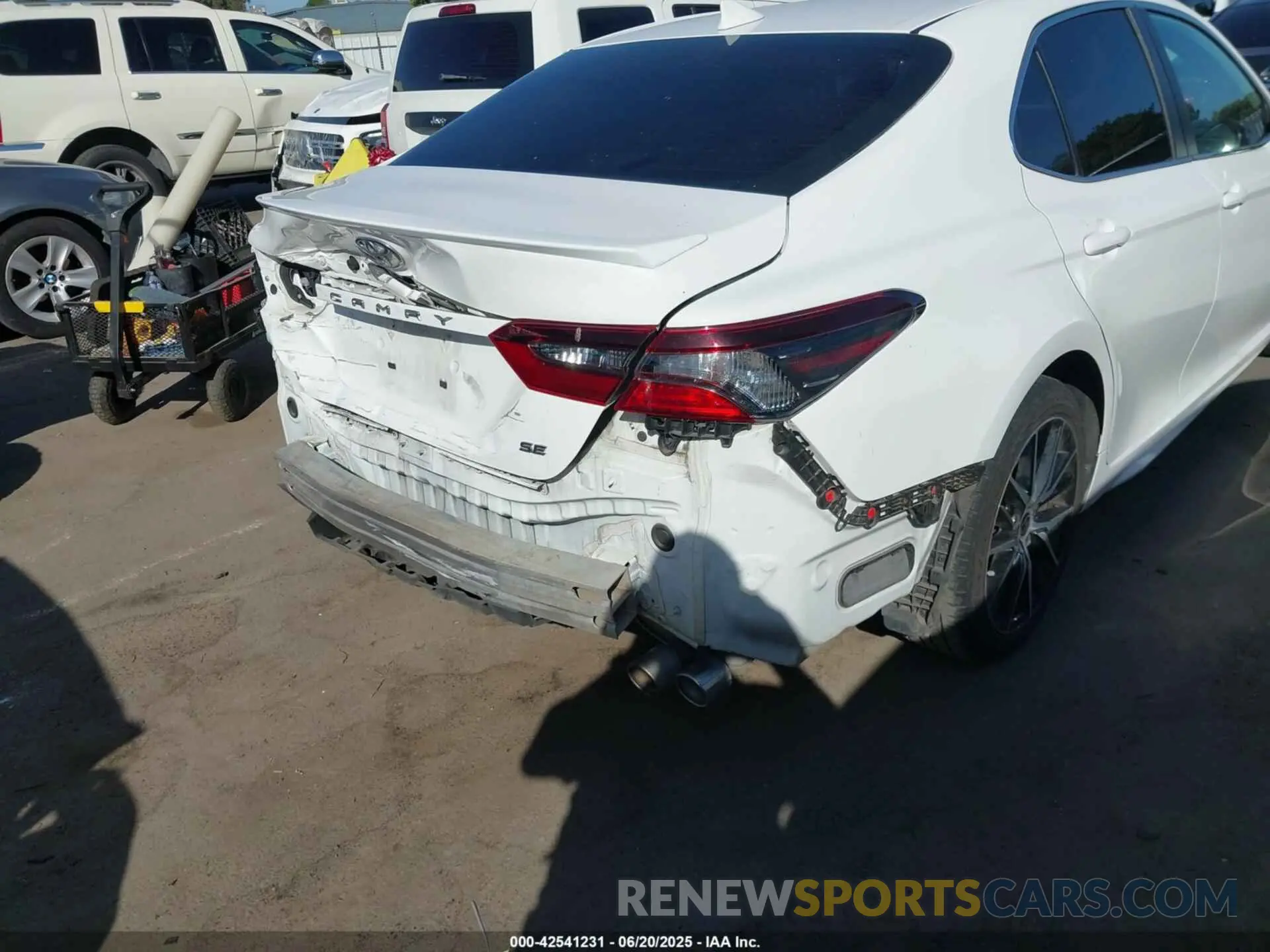 6 Фотография поврежденного автомобиля 4T1G11AK2MU488198 TOYOTA CAMRY 2021