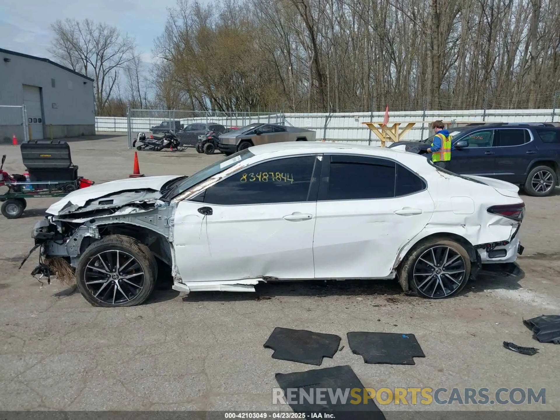 14 Фотография поврежденного автомобиля 4T1G11AK2MU520616 TOYOTA CAMRY 2021
