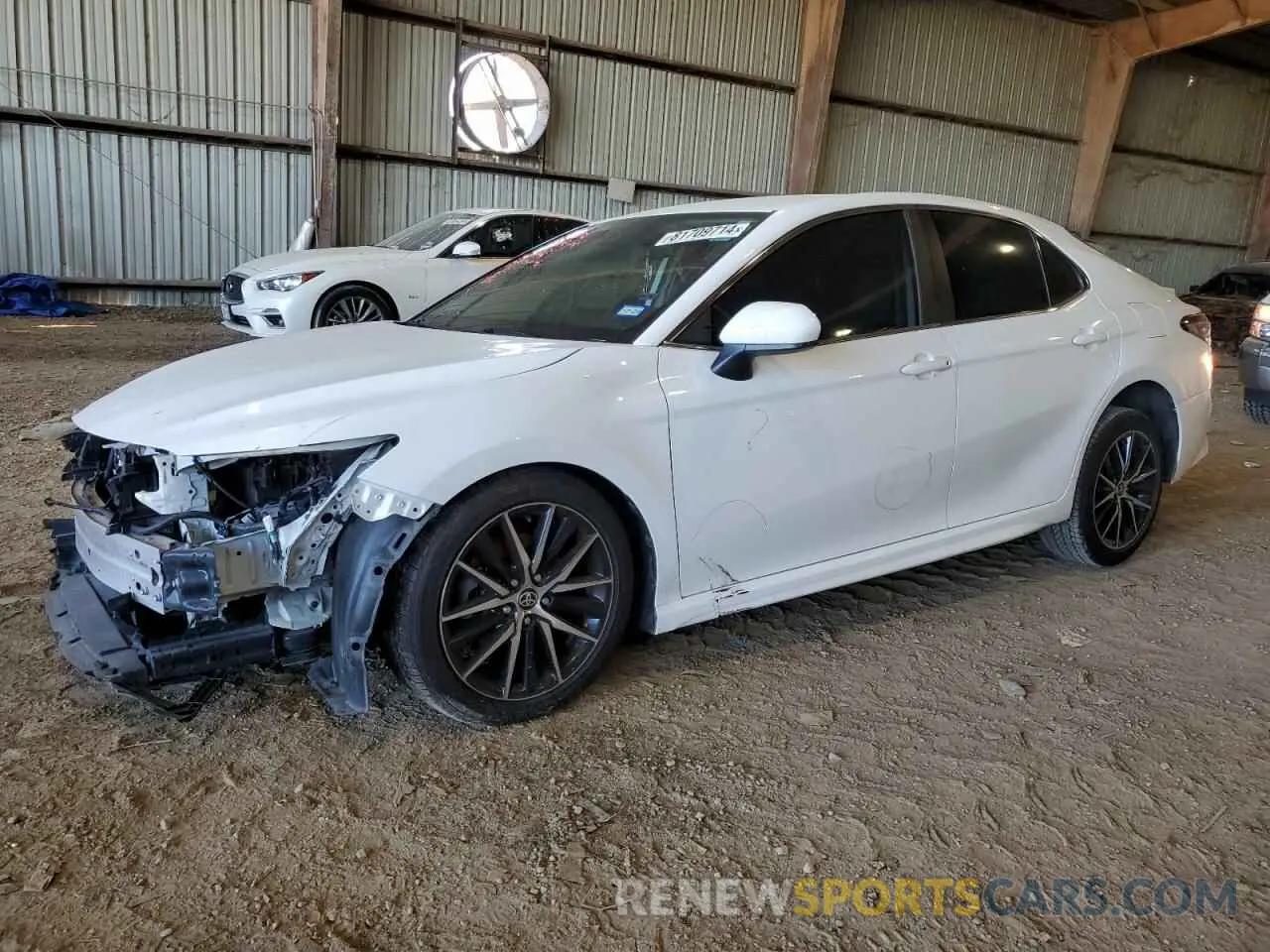 1 Photograph of a damaged car 4T1G11AK2MU528487 TOYOTA CAMRY 2021