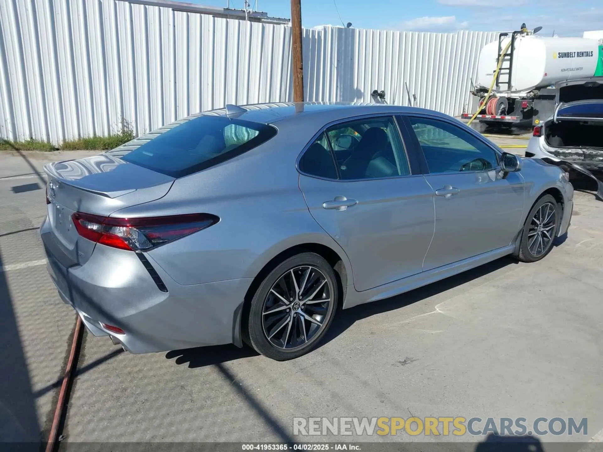 4 Фотография поврежденного автомобиля 4T1G11AK2MU539134 TOYOTA CAMRY 2021