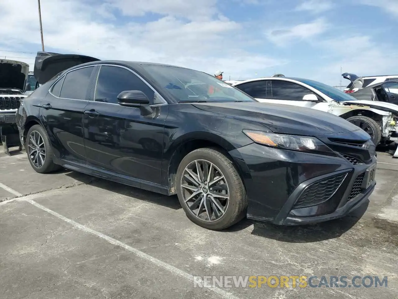 4 Photograph of a damaged car 4T1G11AK2MU543720 TOYOTA CAMRY 2021