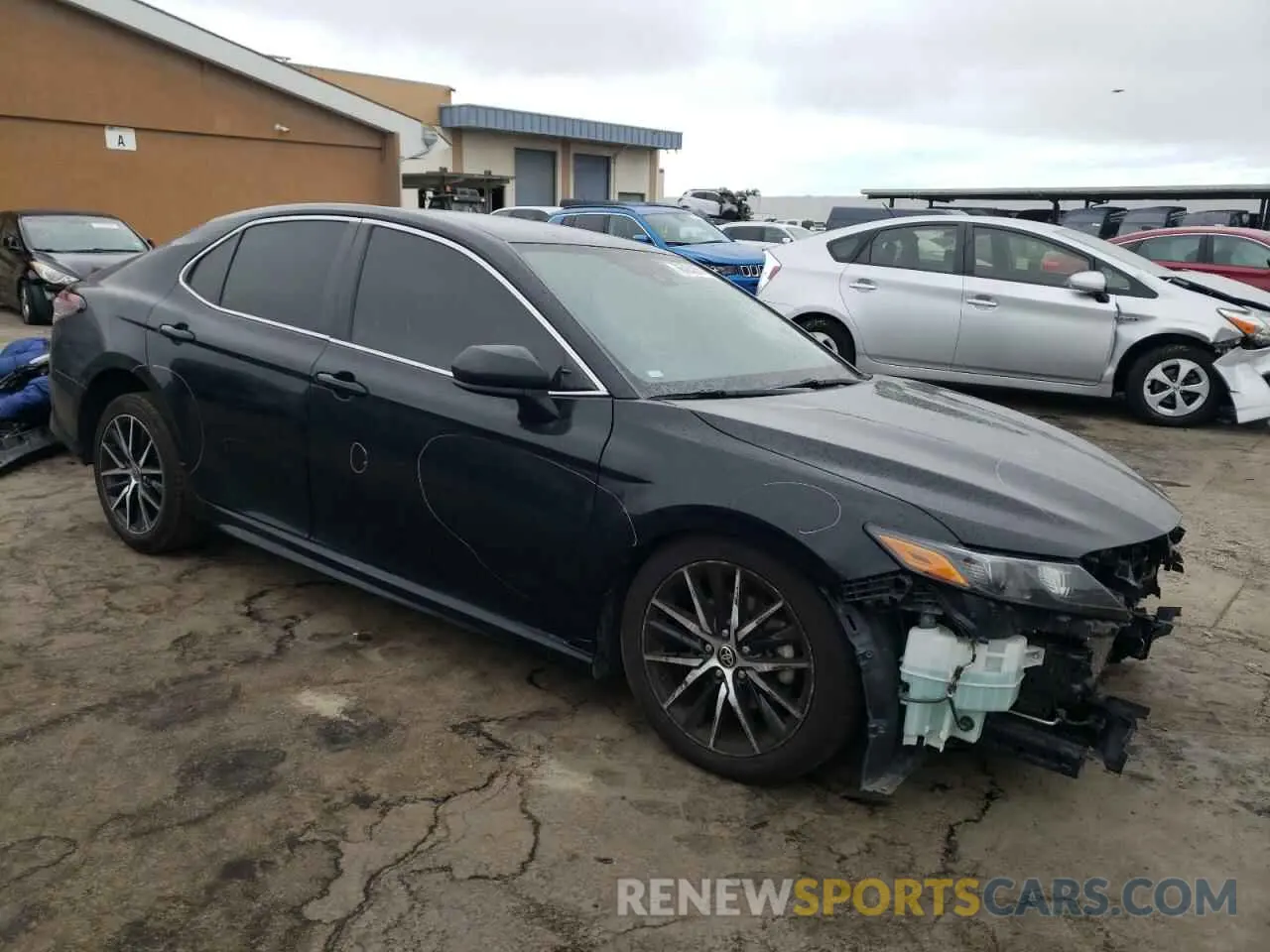 4 Photograph of a damaged car 4T1G11AK2MU550358 TOYOTA CAMRY 2021
