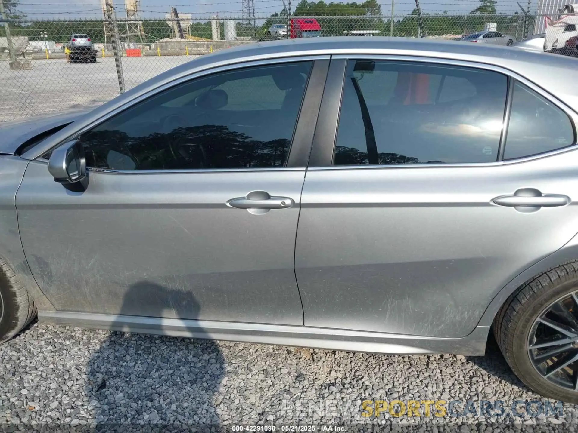 15 Photograph of a damaged car 4T1G11AK2MU556919 TOYOTA CAMRY 2021